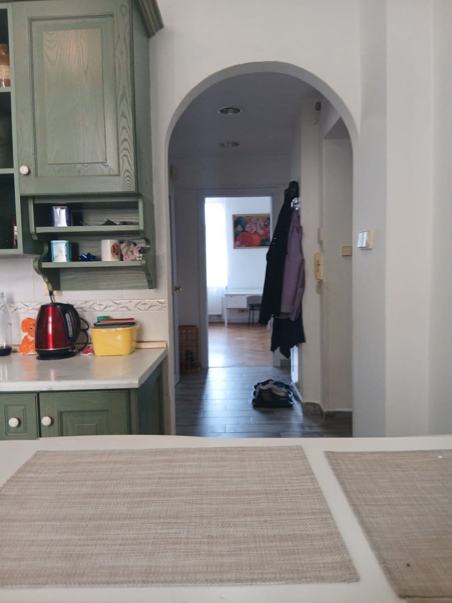 3 bedroom flat to rent, 93 m², Ctiradova, Prague, Prague 3 bedroom flat to rent, 93 m², Ctiradova, Prague, Prague