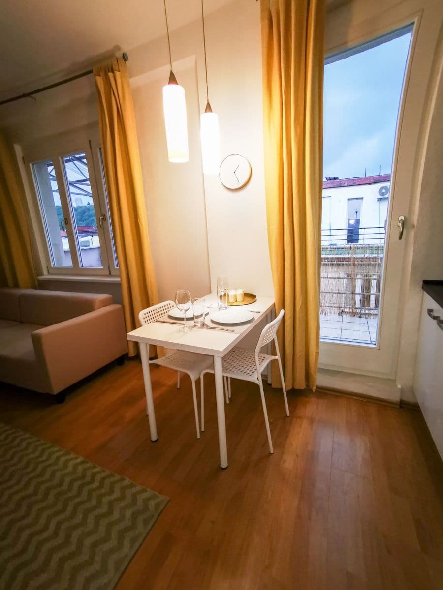 Studio flat to rent, 27 m², Za Poříčskou bránou, Prague, Prague Studio flat to rent, 27 m², Za Poříčskou bránou, Prague, Prague