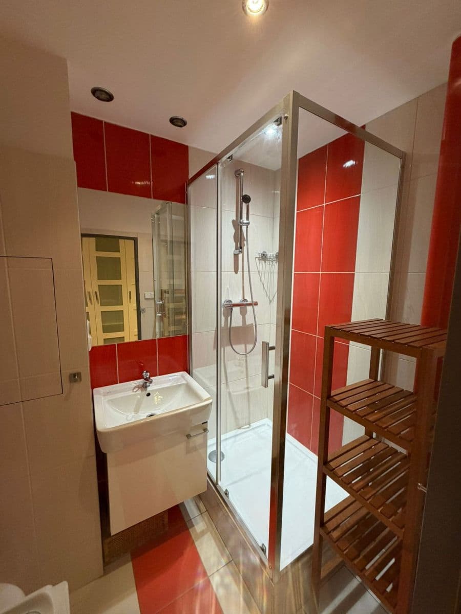 2 bedroom flat to rent, 52 m², Maříkova, Prague, Prague 2 bedroom flat to rent, 52 m², Maříkova, Prague, Prague