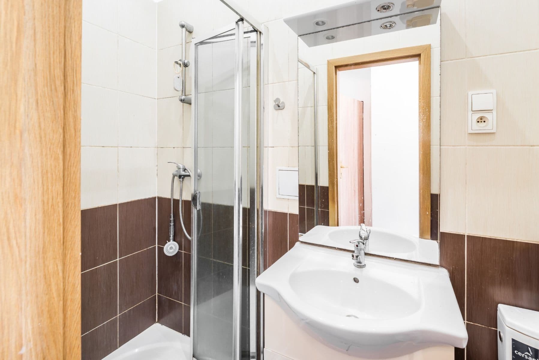 1 bedroom with open-plan kitchen flat for sale, 26 m², Holečkova, Prague, Prague 1 bedroom with open-plan kitchen flat for sale, 26 m², Holečkova, Prague, Prague