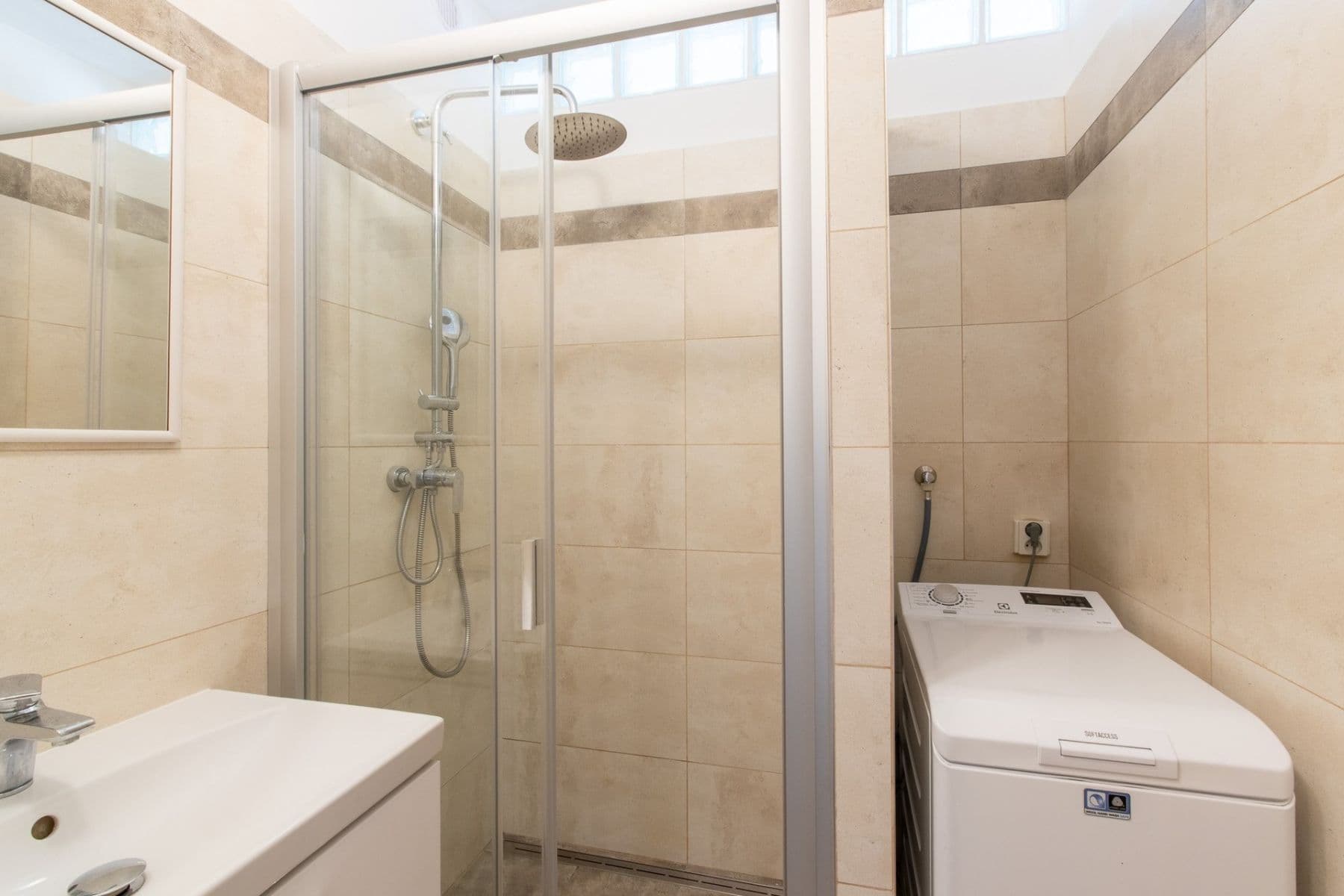 3 bedroom flat to rent, 64 m², Na Petřinách, Prague, Prague 3 bedroom flat to rent, 64 m², Na Petřinách, Prague, Prague