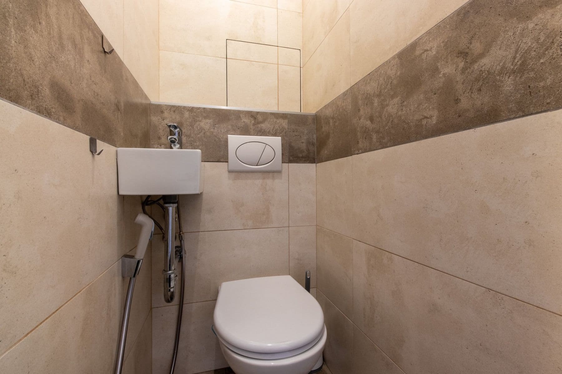 3 bedroom flat to rent, 64 m², Na Petřinách, Prague, Prague 3 bedroom flat to rent, 64 m², Na Petřinách, Prague, Prague