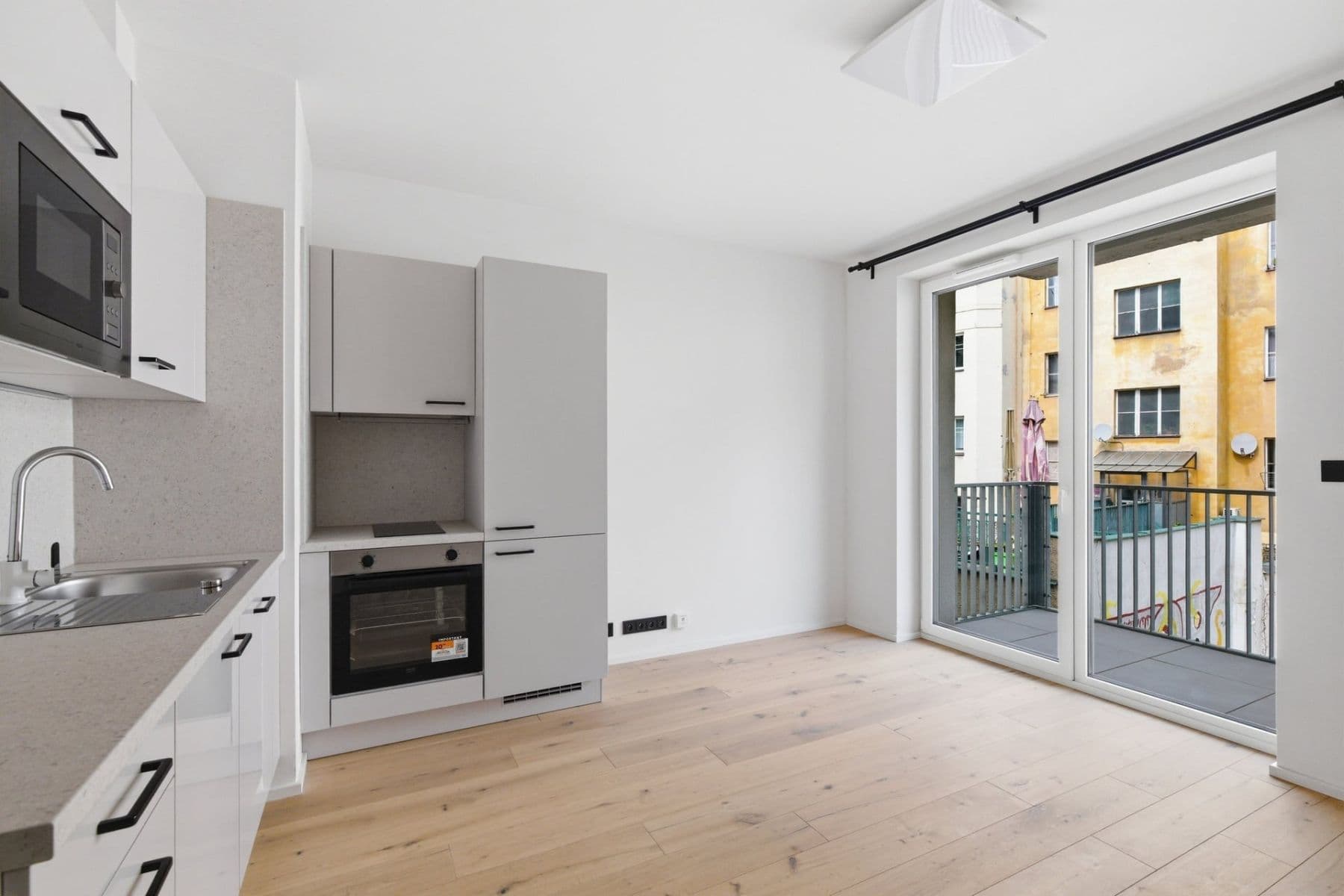 Studio flat to rent, 23 m², Krymská, Prague, Prague Studio flat to rent, 23 m², Krymská, Prague, Prague