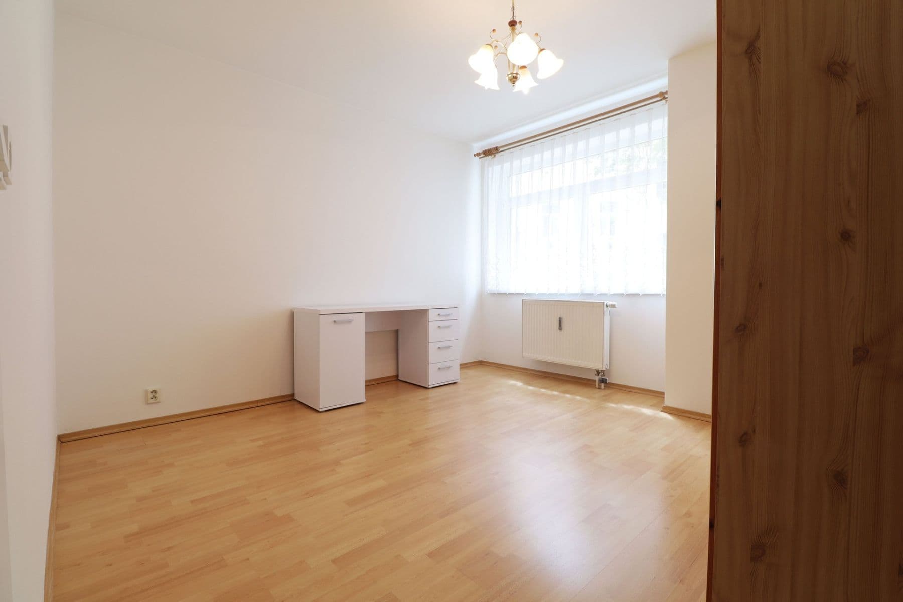 2 bedroom with open-plan kitchen flat to rent, 79 m², Drahobejlova, Prague, Prague 2 bedroom with open-plan kitchen flat to rent, 79 m², Drahobejlova, Prague, Prague