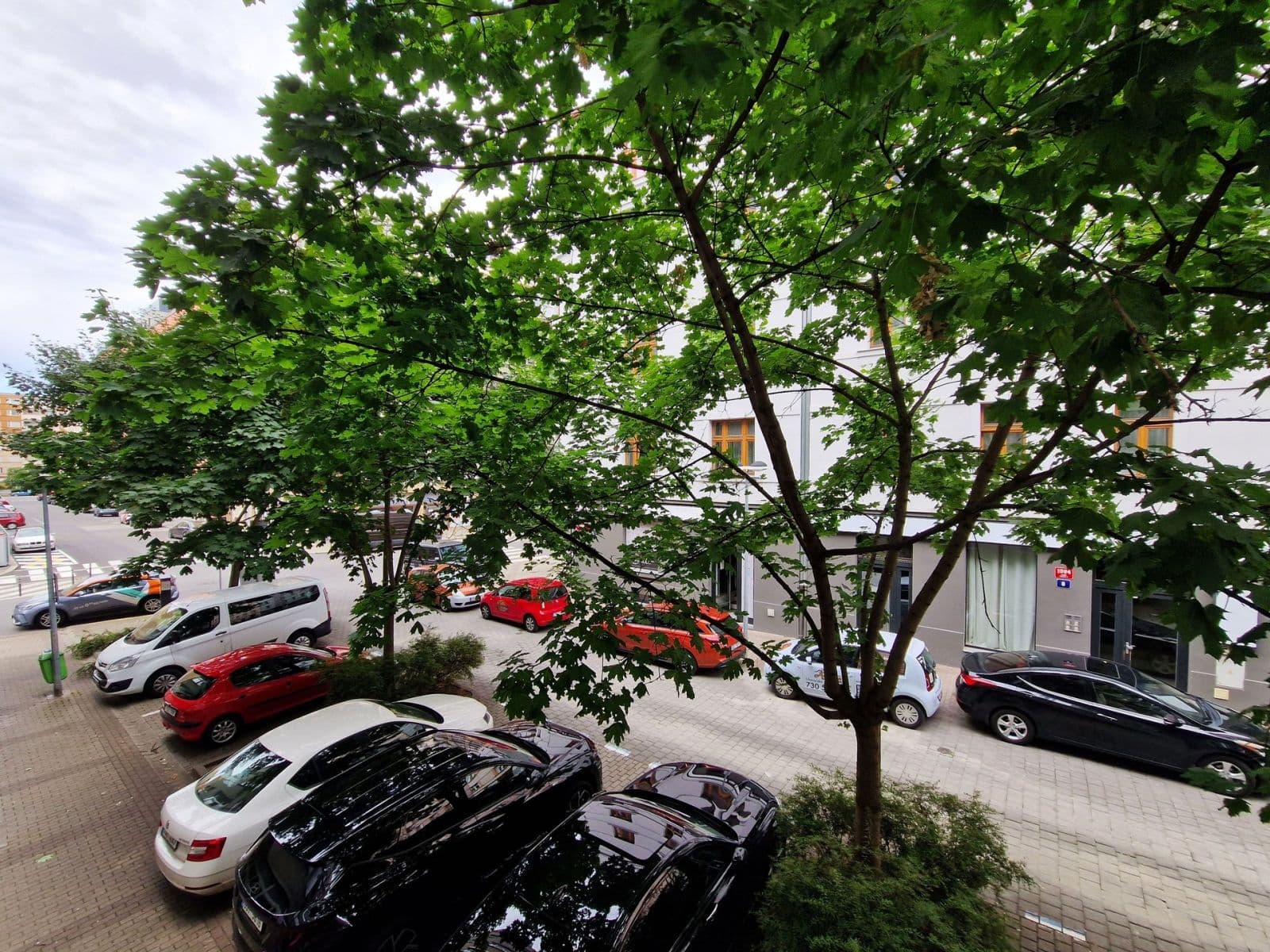 2 bedroom with open-plan kitchen flat to rent, 79 m², Drahobejlova, Prague, Prague 2 bedroom with open-plan kitchen flat to rent, 79 m², Drahobejlova, Prague, Prague