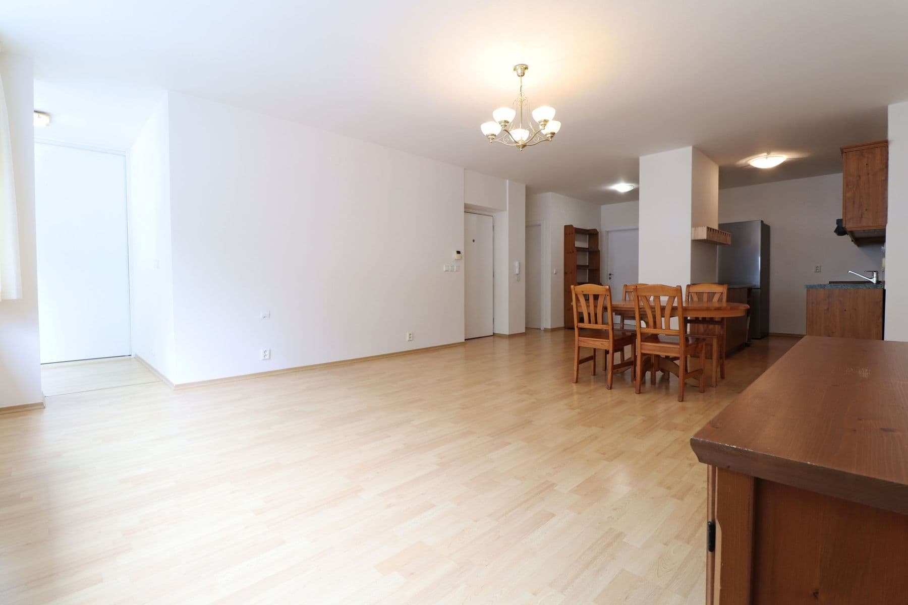 2 bedroom with open-plan kitchen flat to rent, 79 m², Drahobejlova, Prague, Prague 2 bedroom with open-plan kitchen flat to rent, 79 m², Drahobejlova, Prague, Prague