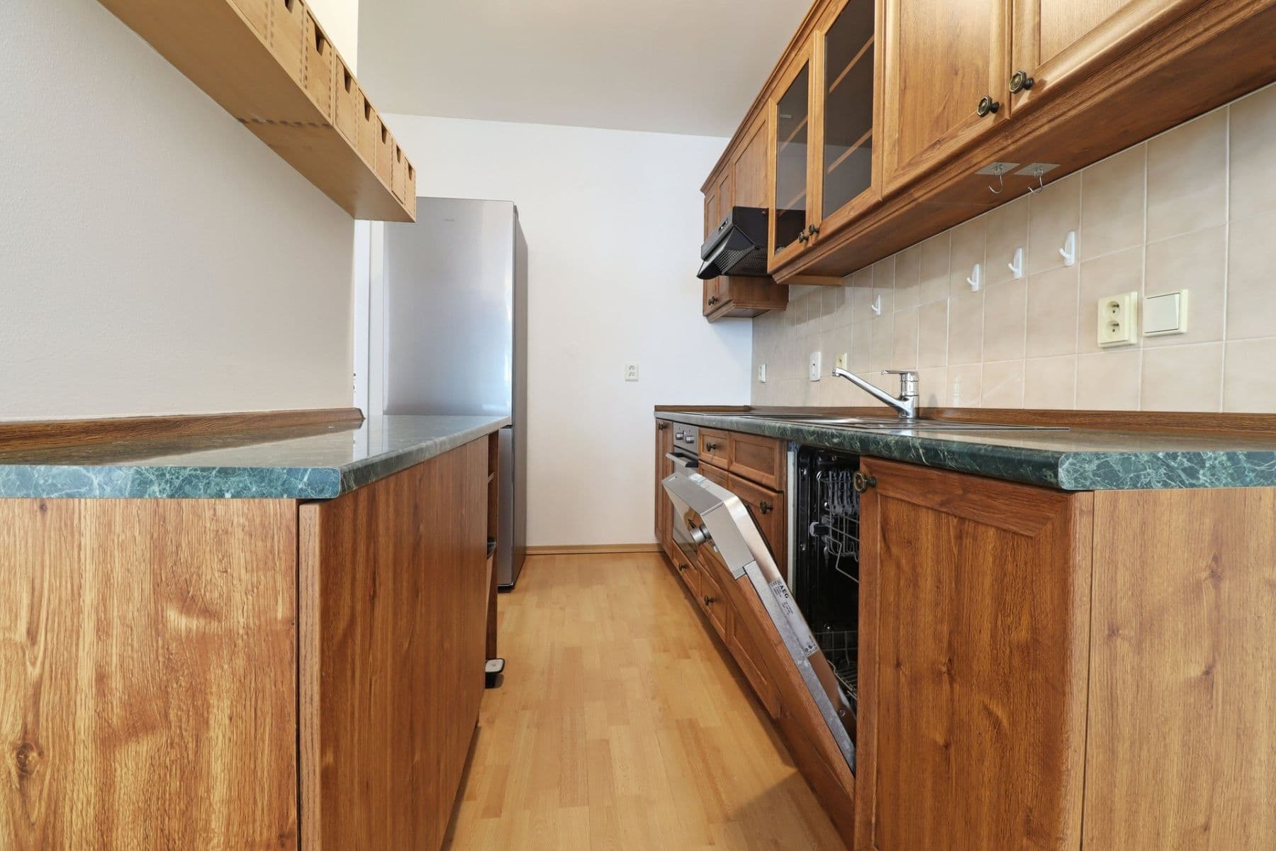 2 bedroom with open-plan kitchen flat to rent, 79 m², Drahobejlova, Prague, Prague 2 bedroom with open-plan kitchen flat to rent, 79 m², Drahobejlova, Prague, Prague