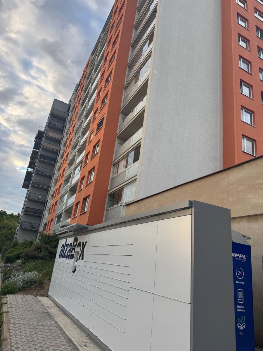 1 bedroom with open-plan kitchen flat to rent, 43 m², Ve Lhotce, Prague, Prague 1 bedroom with open-plan kitchen flat to rent, 43 m², Ve Lhotce, Prague, Prague