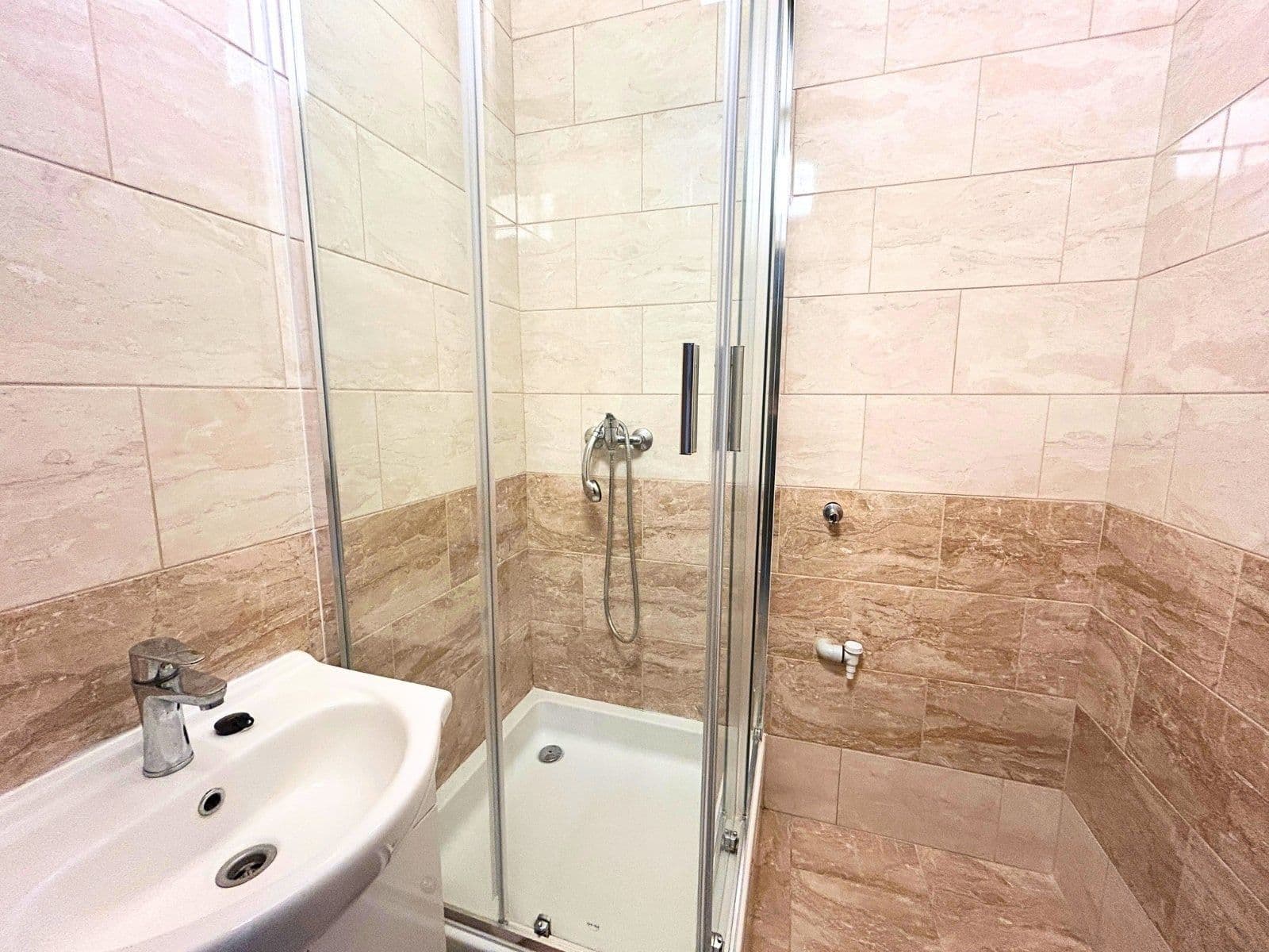 2 bedroom flat to rent, 52 m², Jílovská, Týnec nad Sázavou, Středočeský Region 2 bedroom flat to rent, 52 m², Jílovská, Týnec nad Sázavou, Středočeský Region