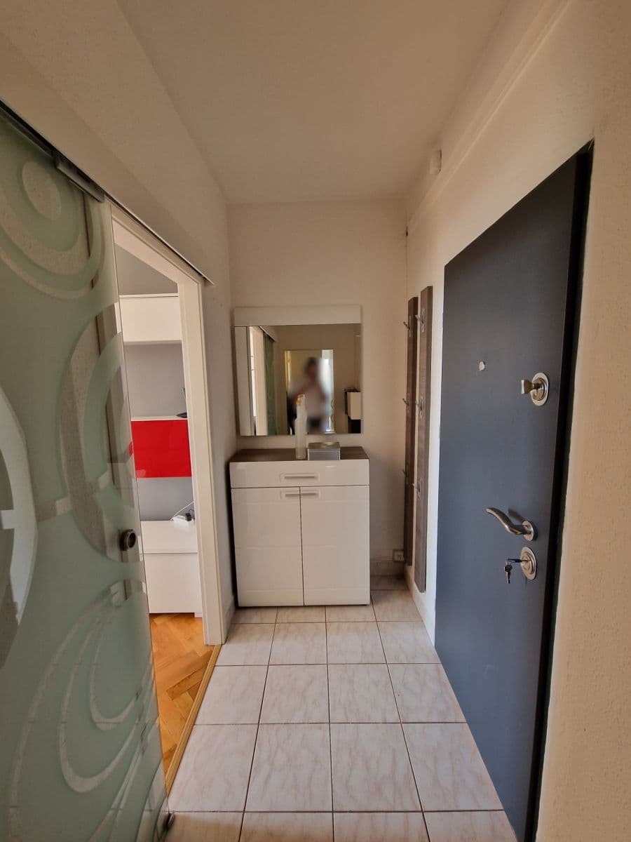 3 bedroom flat to rent, 74 m², Náves Svobody, Olomouc, Olomoucký Region 3 bedroom flat to rent, 74 m², Náves Svobody, Olomouc, Olomoucký Region