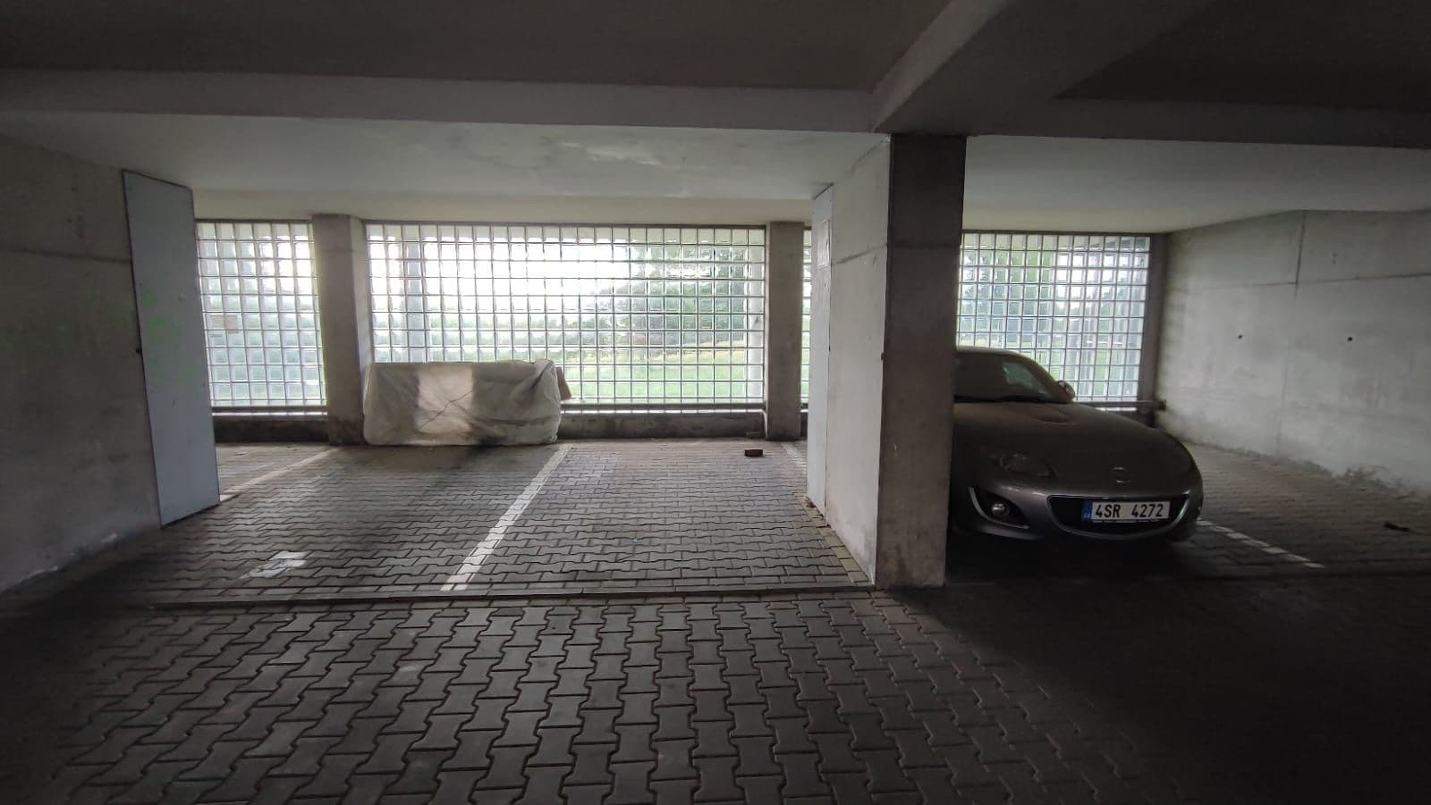 garage to rent, 10 m², Skloněná, Prague, Prague garage to rent, 10 m², Skloněná, Prague, Prague