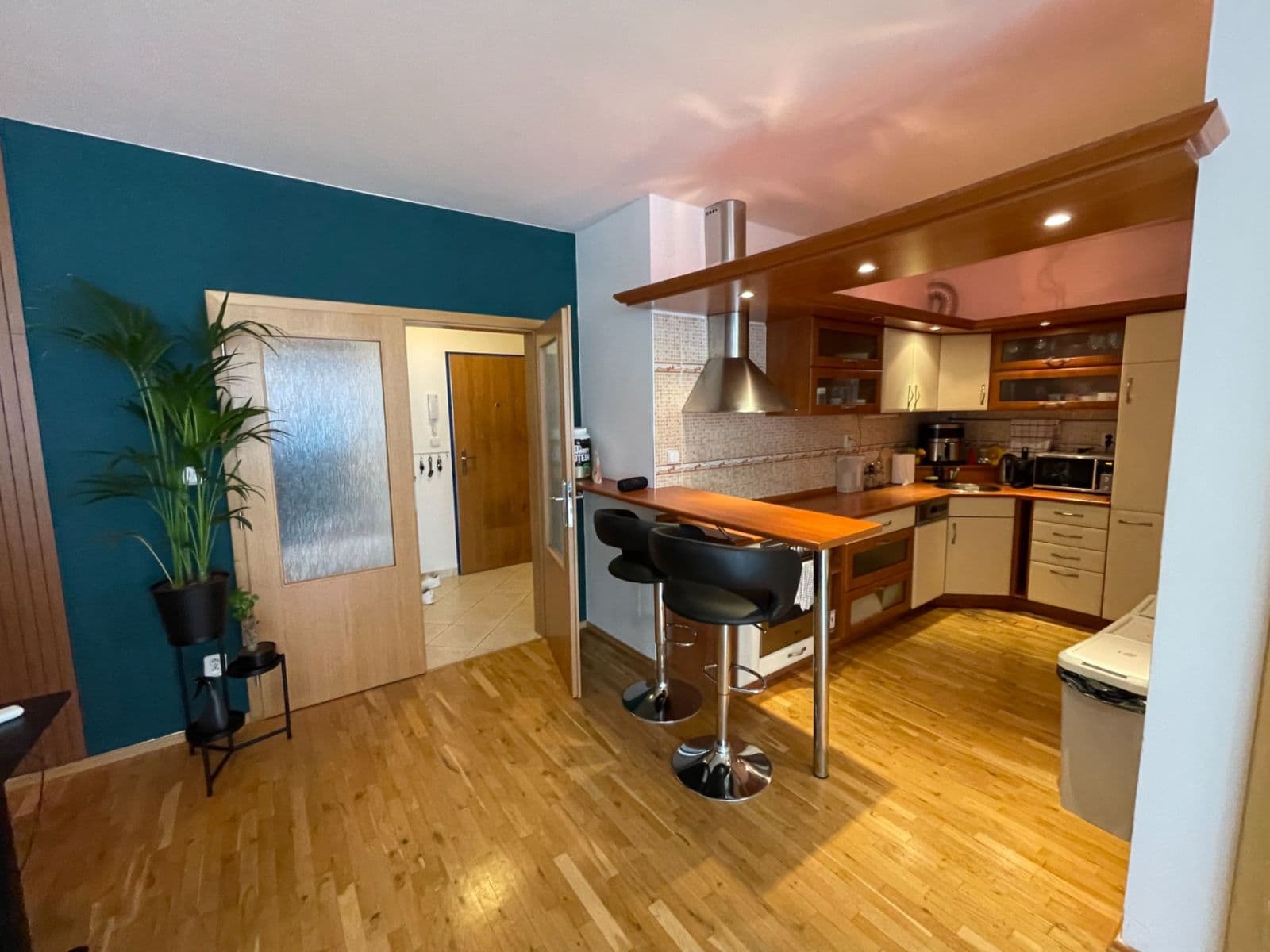 1 bedroom with open-plan kitchen flat to rent, 67 m², Petržílkova, Prague, Prague 1 bedroom with open-plan kitchen flat to rent, 67 m², Petržílkova, Prague, Prague