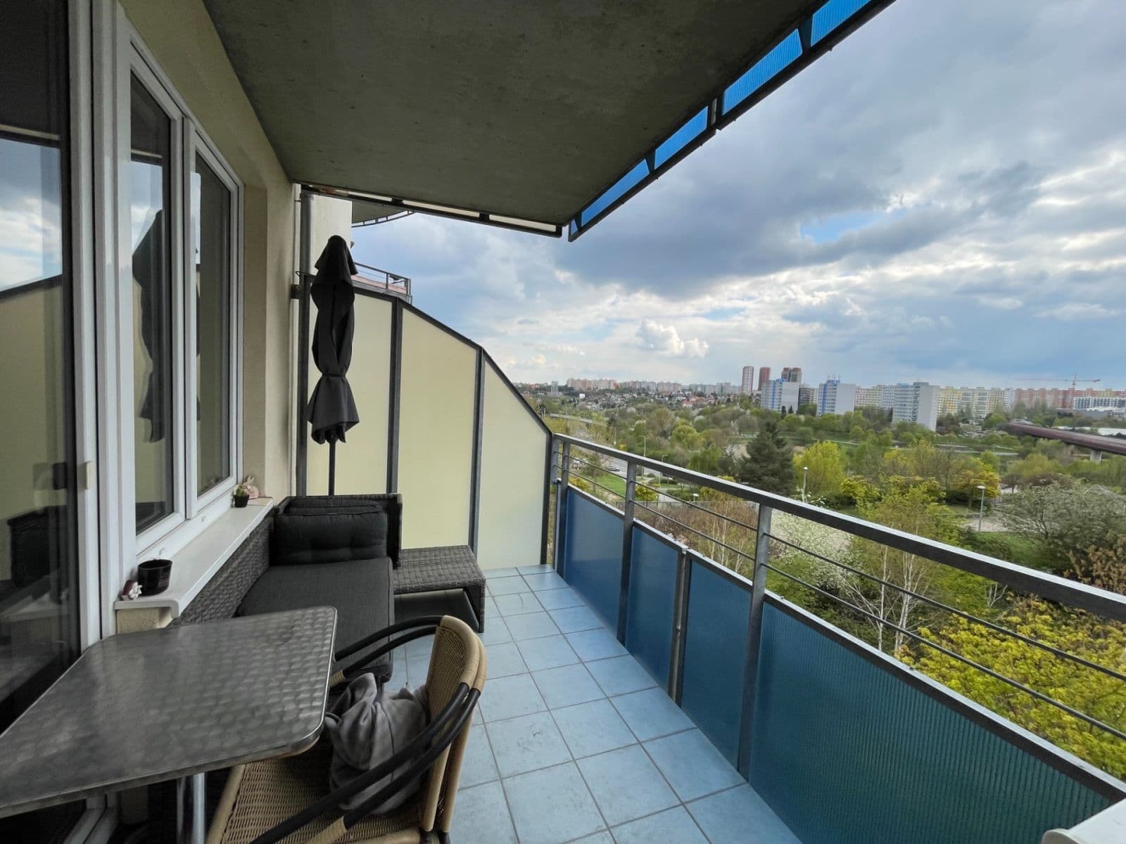 1 bedroom with open-plan kitchen flat to rent, 67 m², Petržílkova, Prague, Prague 1 bedroom with open-plan kitchen flat to rent, 67 m², Petržílkova, Prague, Prague