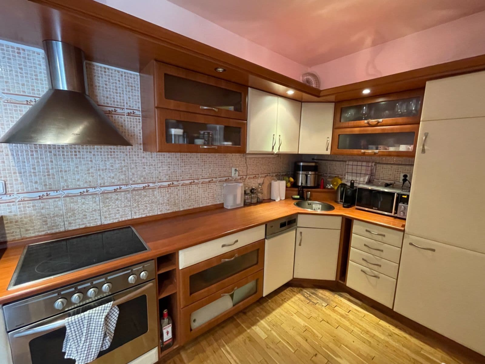 1 bedroom with open-plan kitchen flat to rent, 67 m², Petržílkova, Prague, Prague 1 bedroom with open-plan kitchen flat to rent, 67 m², Petržílkova, Prague, Prague