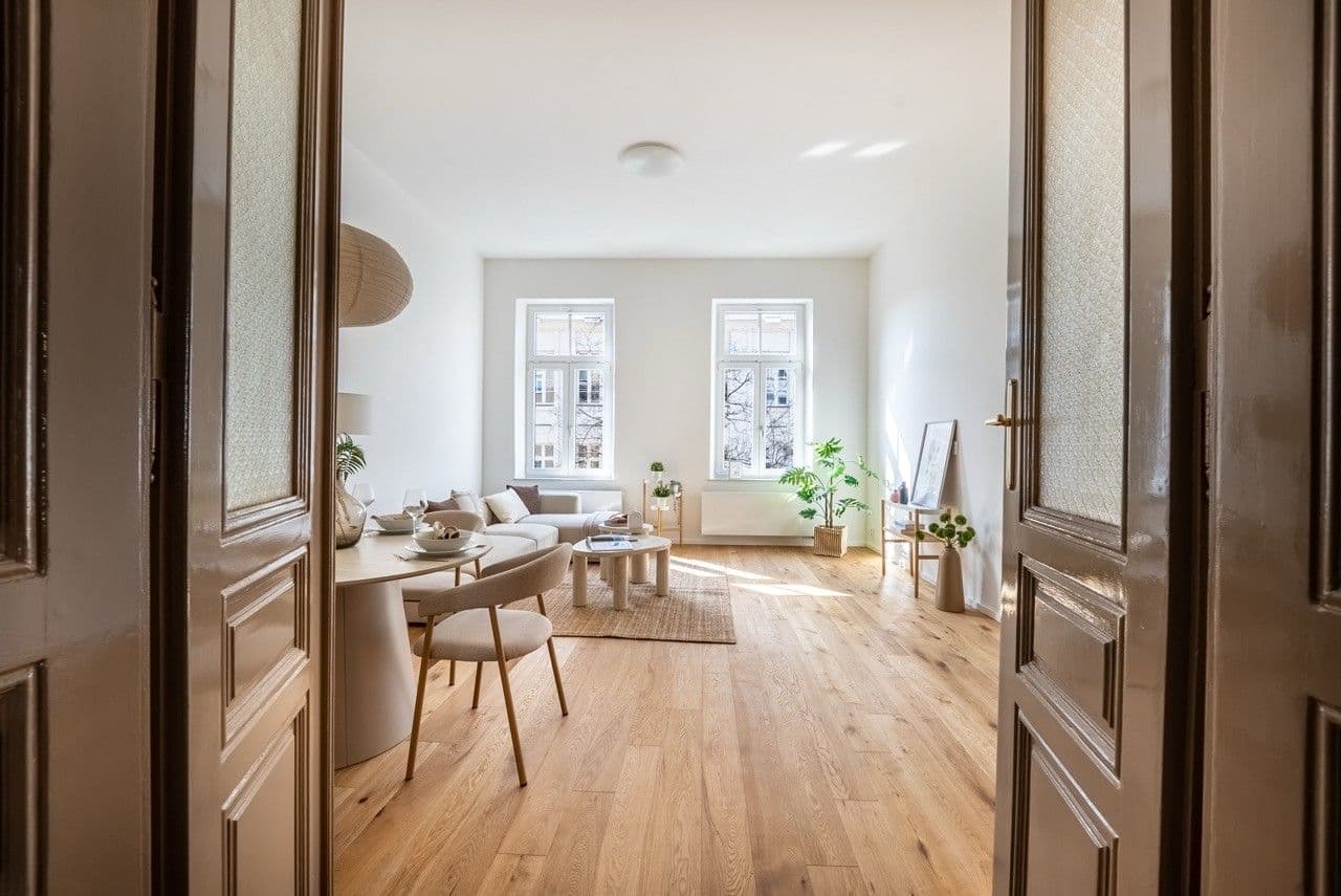 3 bedroom with open-plan kitchen flat for sale, 115 m², Grohova, Brno, Jihomoravský Region 3 bedroom with open-plan kitchen flat for sale, 115 m², Grohova, Brno, Jihomoravský Region