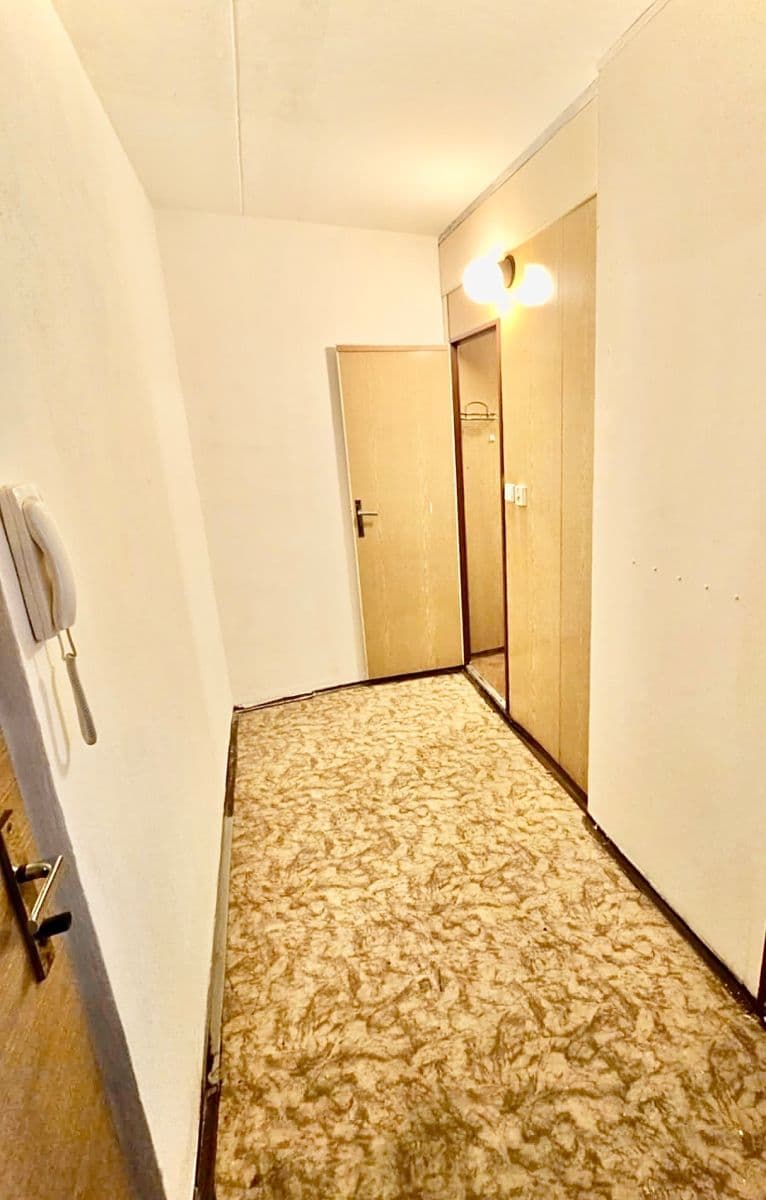 Studio flat for sale, 30 m², Okružní, Jihlava, Vysočina Region Studio flat for sale, 30 m², Okružní, Jihlava, Vysočina Region