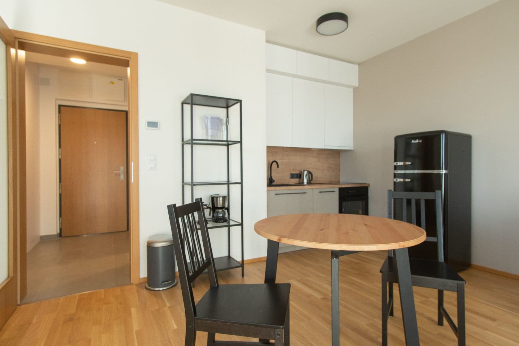 Studio flat to rent, 42 m², Argentinská, Prague, Prague Studio flat to rent, 42 m², Argentinská, Prague, Prague