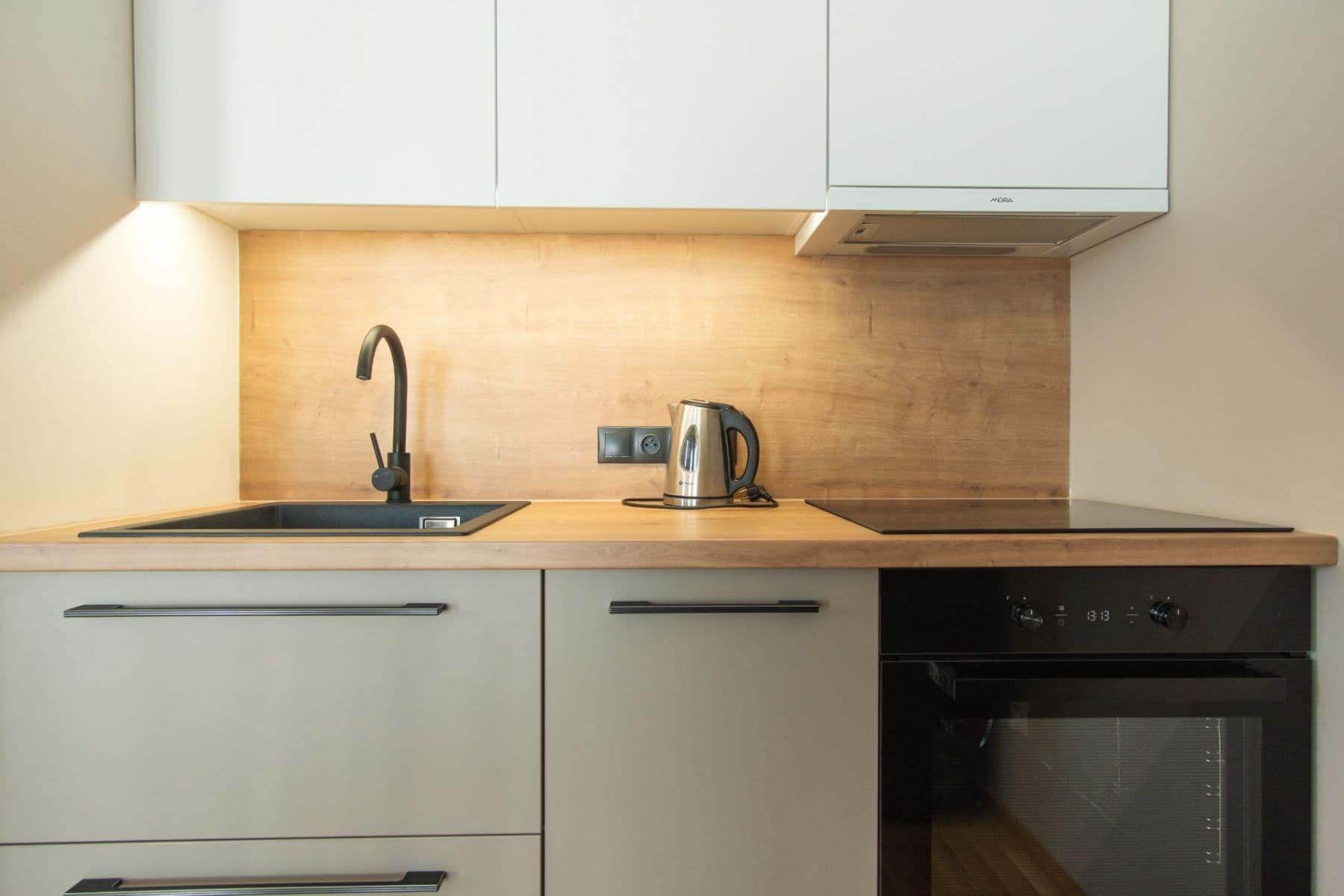 Studio flat to rent, 42 m², Argentinská, Prague, Prague Studio flat to rent, 42 m², Argentinská, Prague, Prague