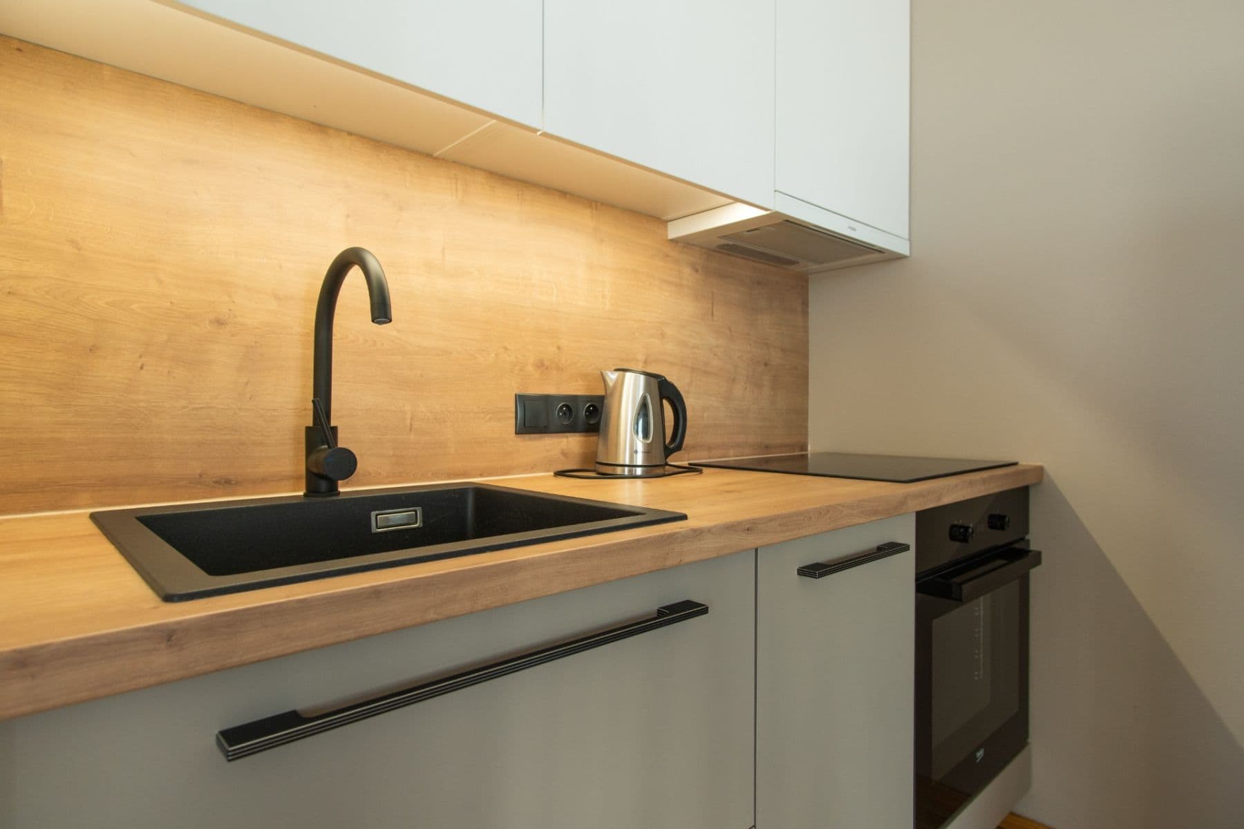 Studio flat to rent, 42 m², Argentinská, Prague, Prague Studio flat to rent, 42 m², Argentinská, Prague, Prague