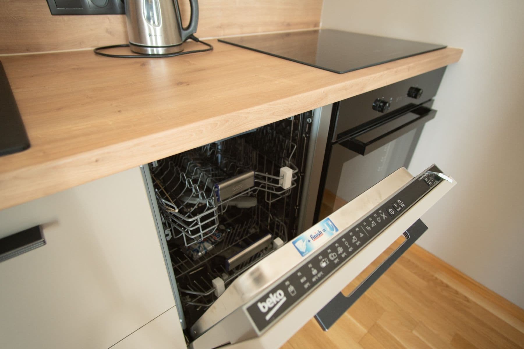 Studio flat to rent, 42 m², Argentinská, Prague, Prague Studio flat to rent, 42 m², Argentinská, Prague, Prague