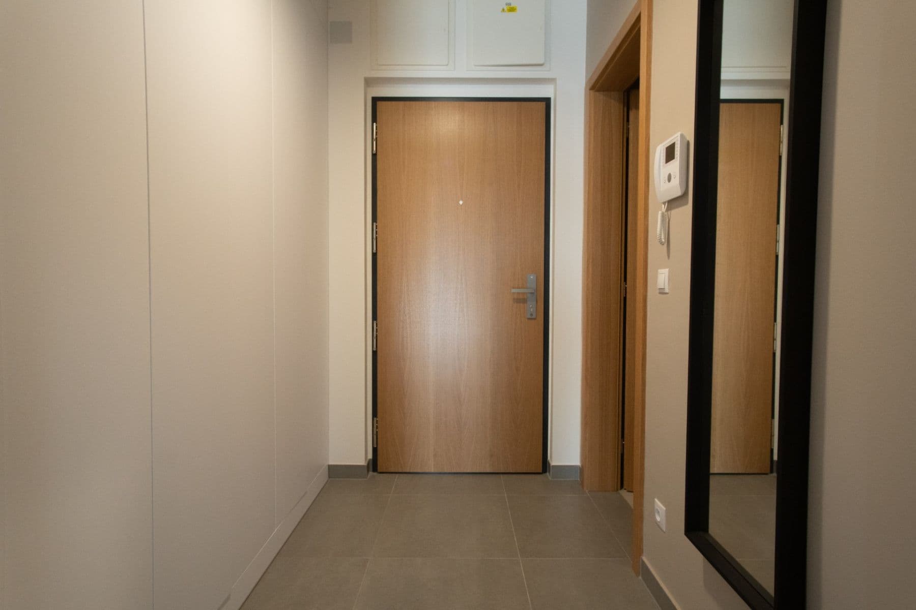 Studio flat to rent, 42 m², Argentinská, Prague, Prague Studio flat to rent, 42 m², Argentinská, Prague, Prague