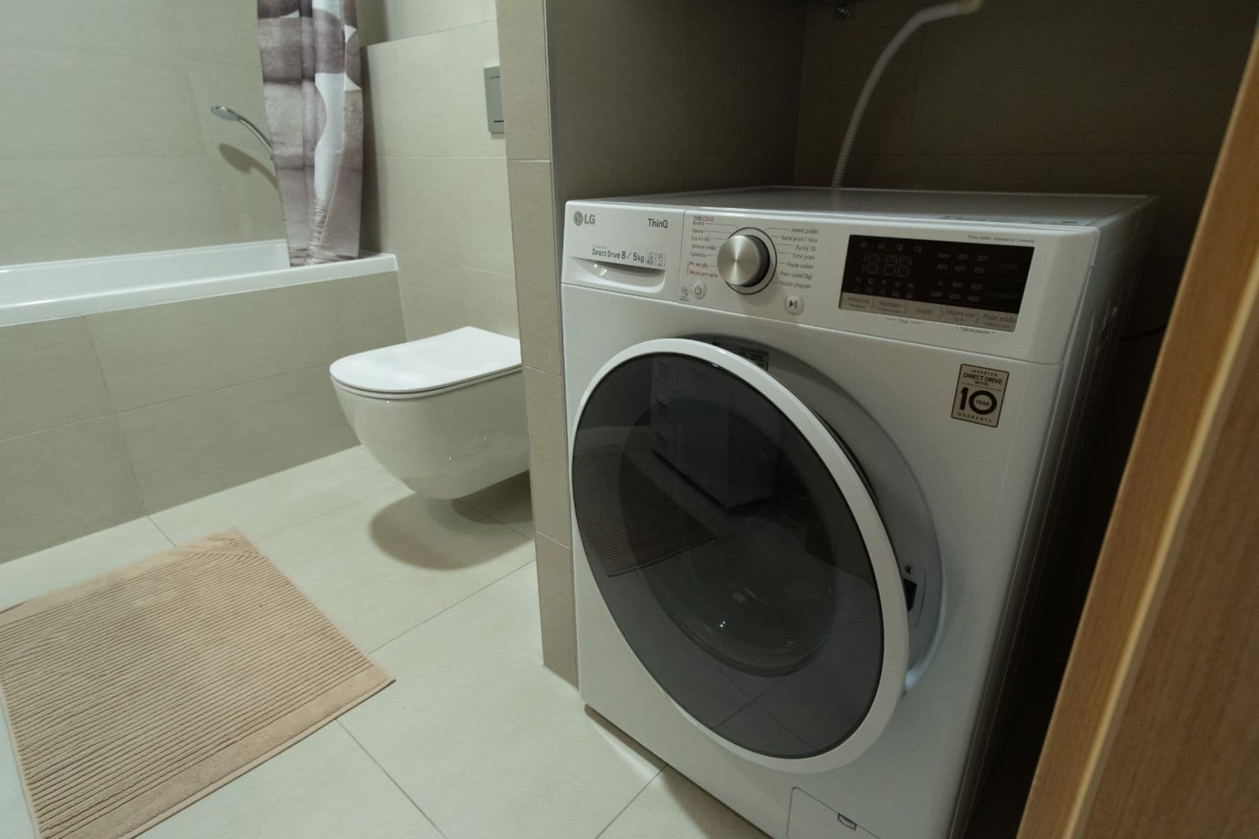 Studio flat to rent, 42 m², Argentinská, Prague, Prague Studio flat to rent, 42 m², Argentinská, Prague, Prague