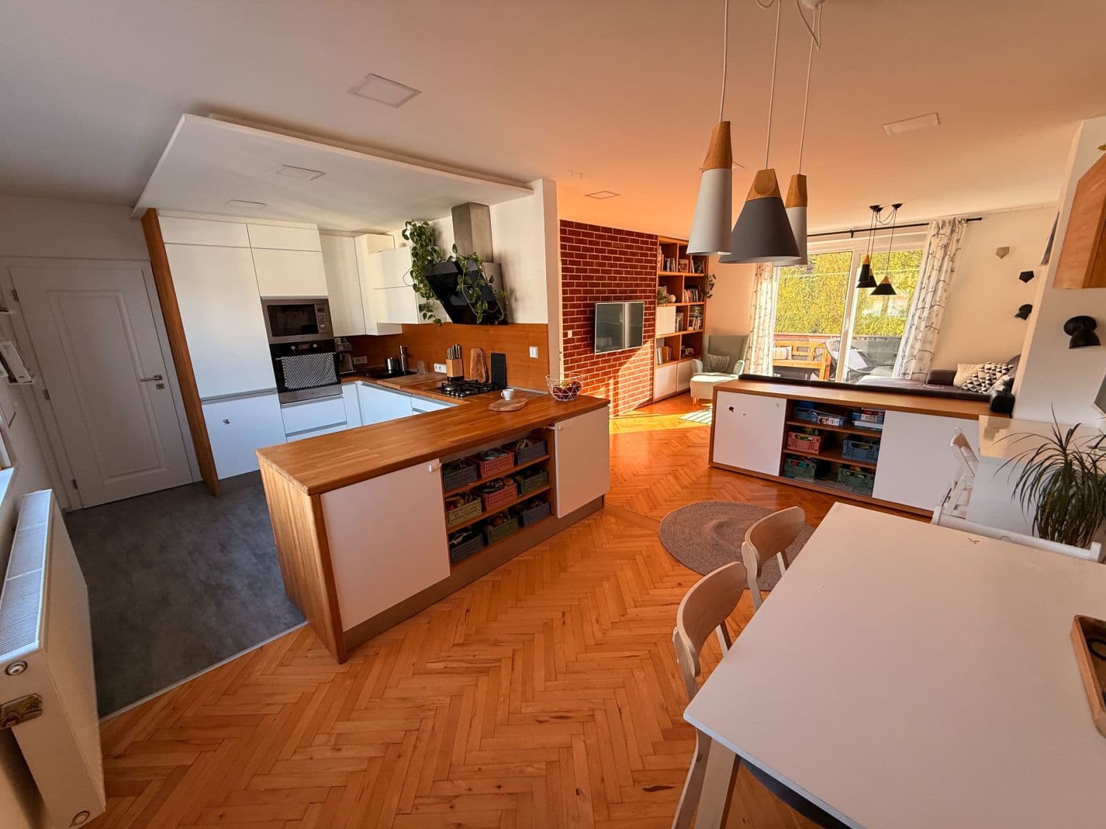 2 bedroom with open-plan kitchen flat for sale, 88 m², Masarykova, Ústí nad Labem, Ústecký Region 2 bedroom with open-plan kitchen flat for sale, 88 m², Masarykova, Ústí nad Labem, Ústecký Region