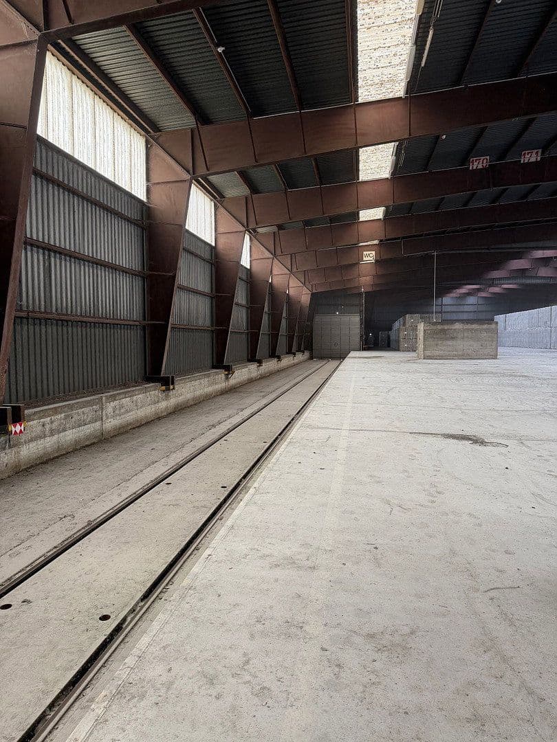 non-residential property to rent, 6,000 m², Stockerau, Lower Austria non-residential property to rent, 6,000 m², Stockerau, Lower Austria