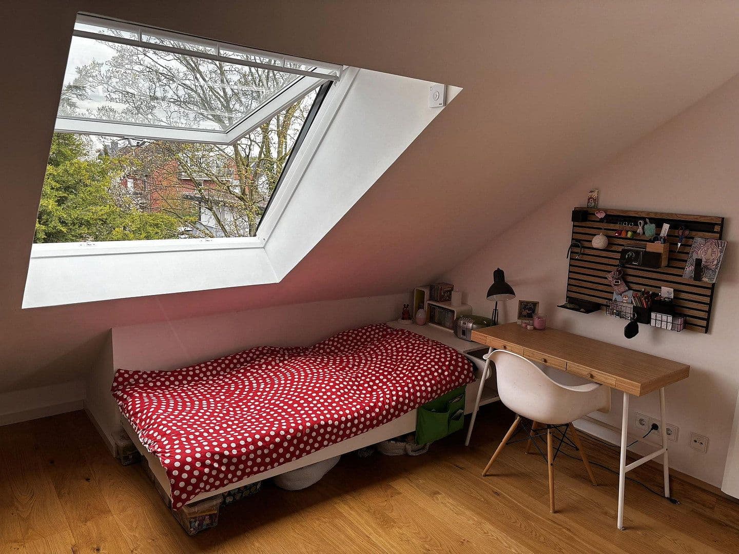 house for sale, 124 m², Düsseldorf, North Rhine-Westphalia house for sale, 124 m², Düsseldorf, North Rhine-Westphalia