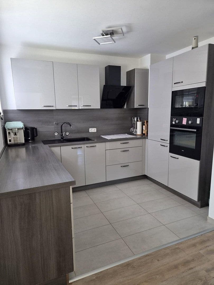 3 bedroom flat for sale, 70 m², Hainerweg 2, Heusenstamm, Hesse 3 bedroom flat for sale, 70 m², Hainerweg 2, Heusenstamm, Hesse