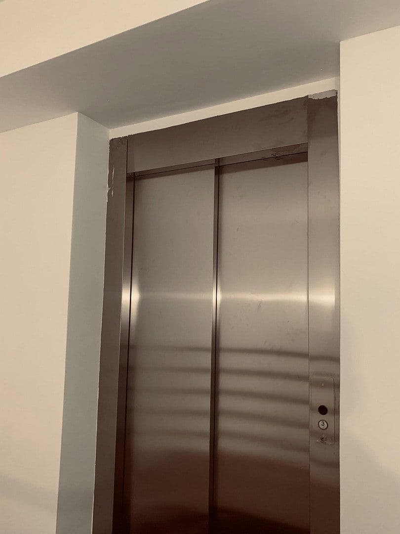 2 bedroom with open-plan kitchen flat to rent, 117 m², Bochum, North Rhine-Westphalia 2 bedroom with open-plan kitchen flat to rent, 117 m², Bochum, North Rhine-Westphalia