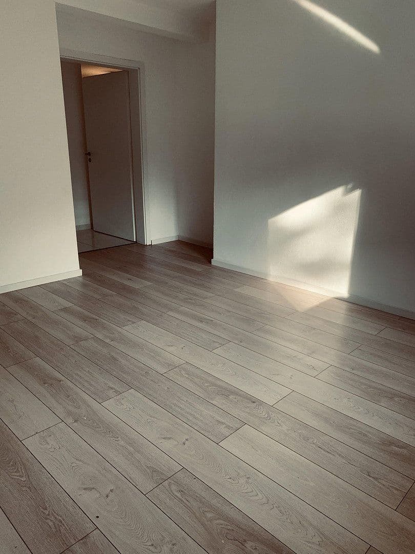 2 bedroom with open-plan kitchen flat to rent, 117 m², Bochum, North Rhine-Westphalia 2 bedroom with open-plan kitchen flat to rent, 117 m², Bochum, North Rhine-Westphalia