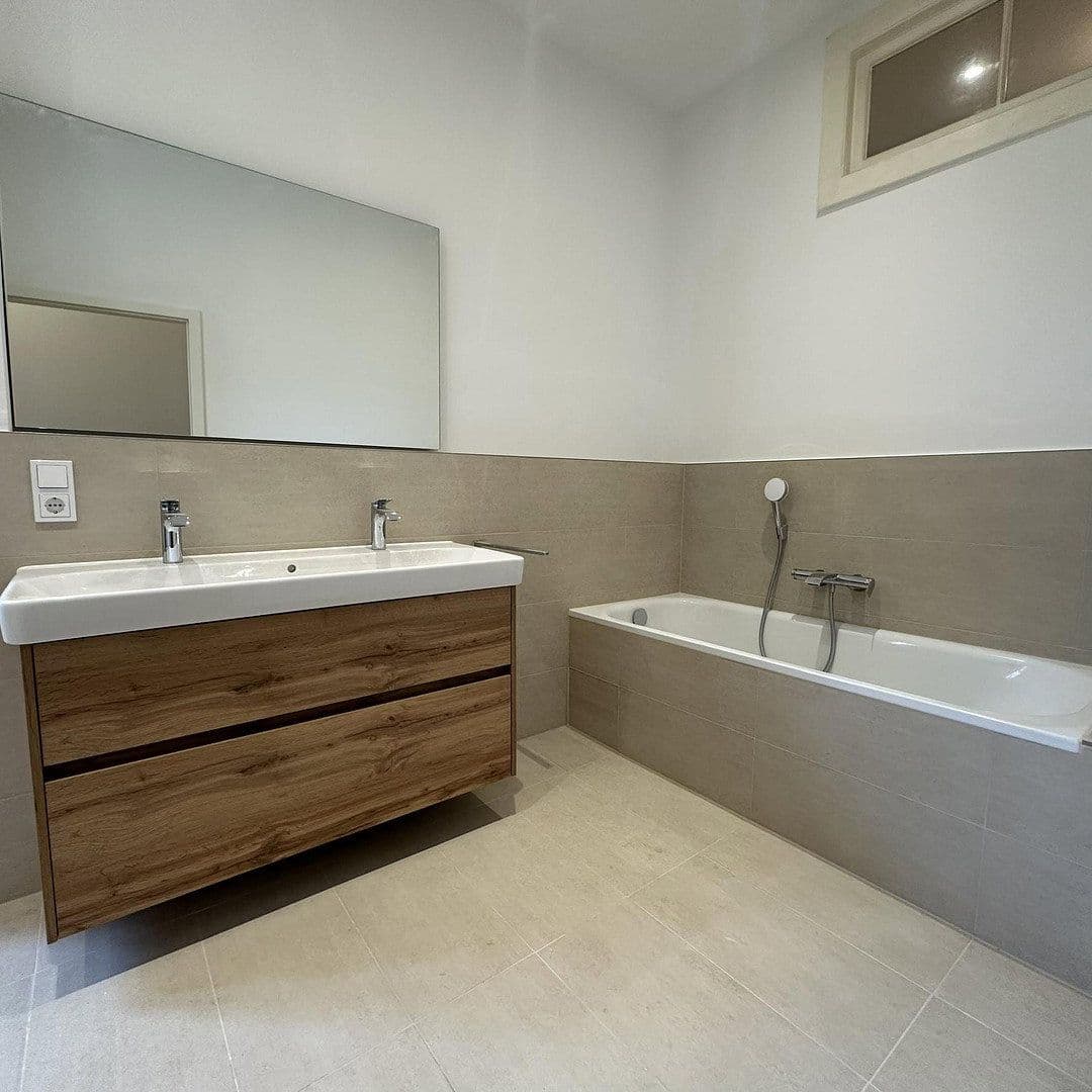 4 bedroom flat to rent, 123 m², Offenbach am Main, Hesse 4 bedroom flat to rent, 123 m², Offenbach am Main, Hesse