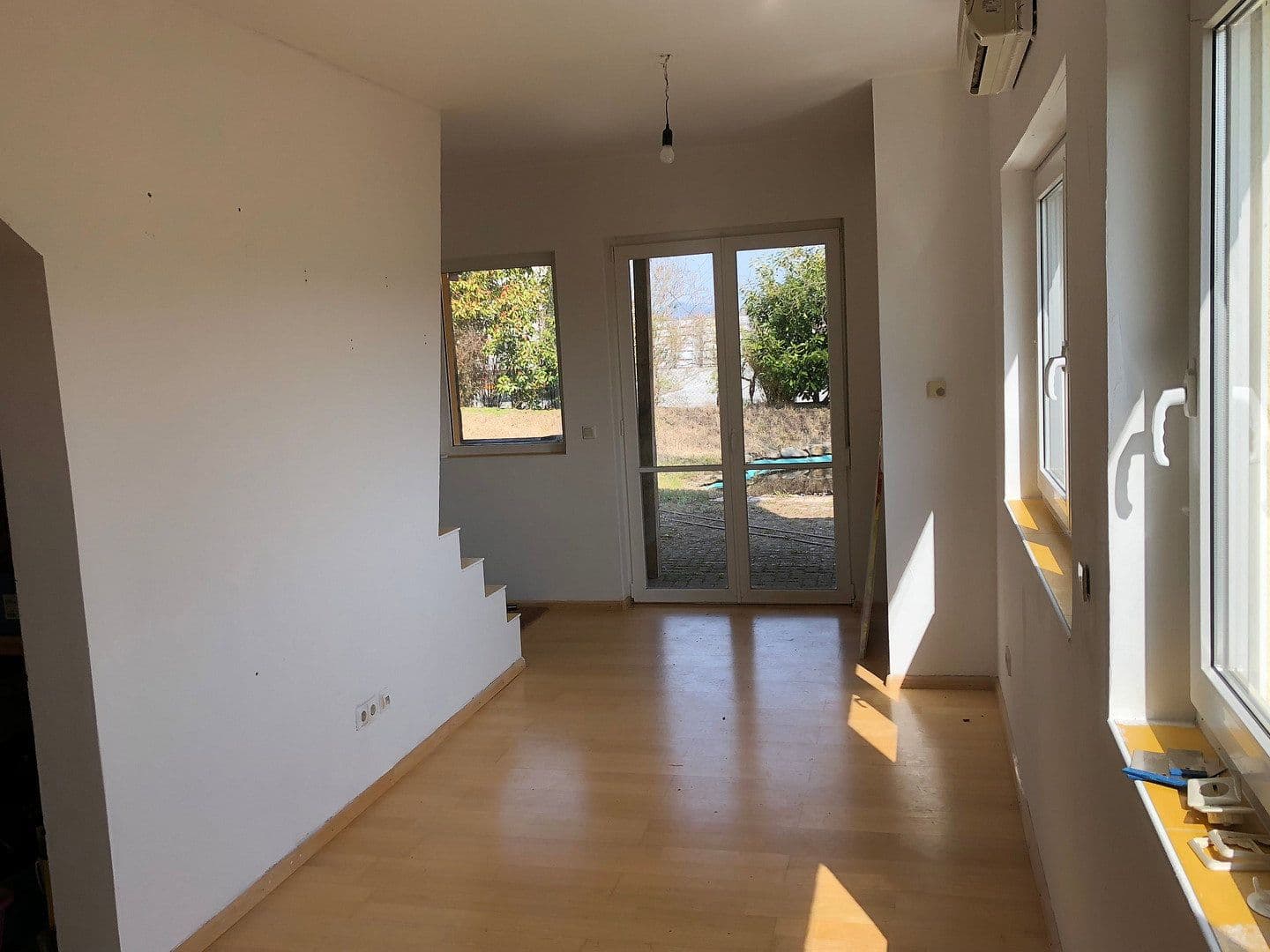 non-residential property to rent, 1,000 m², Breisach am Rhein, Baden-Württemberg non-residential property to rent, 1,000 m², Breisach am Rhein, Baden-Württemberg