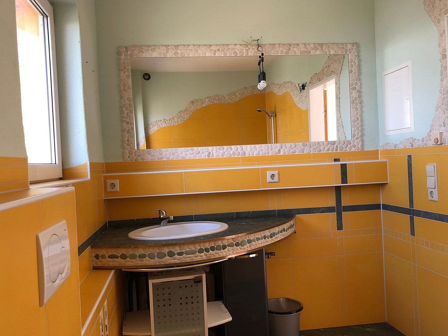 non-residential property to rent, 1,000 m², Breisach am Rhein, Baden-Württemberg non-residential property to rent, 1,000 m², Breisach am Rhein, Baden-Württemberg