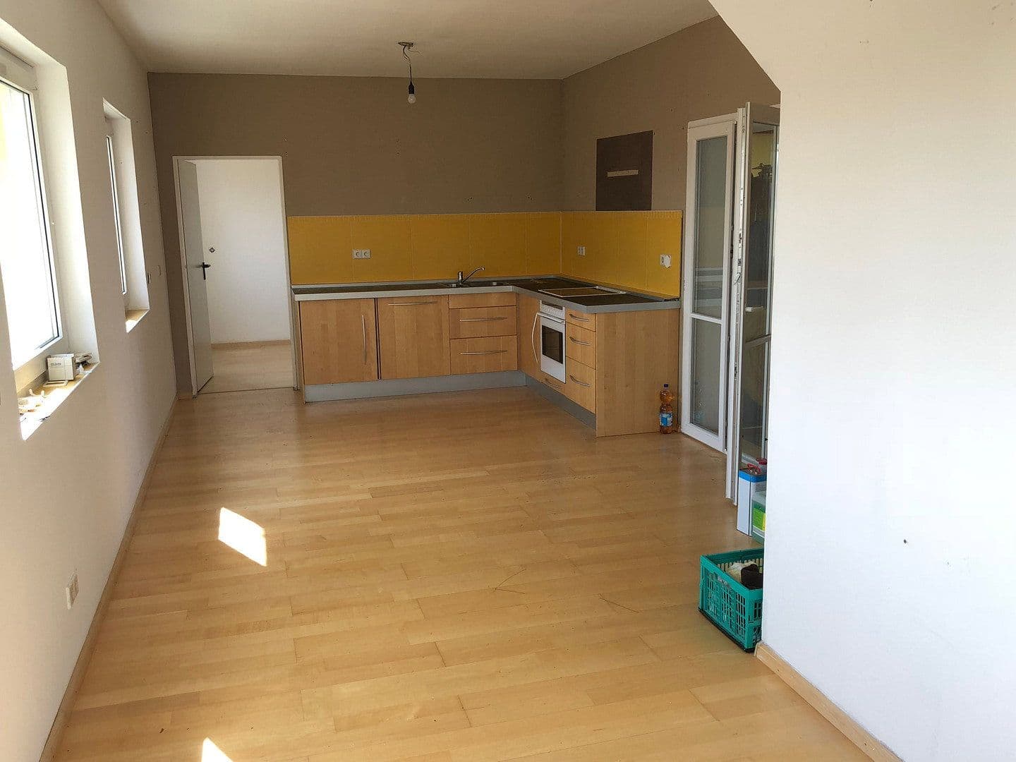 non-residential property to rent, 1,000 m², Breisach am Rhein, Baden-Württemberg non-residential property to rent, 1,000 m², Breisach am Rhein, Baden-Württemberg