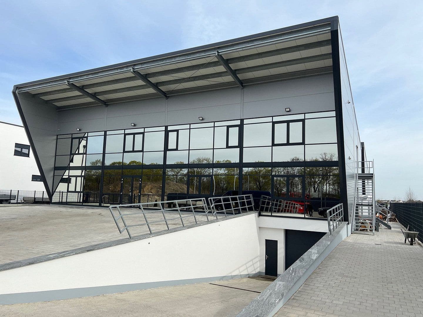 office for sale, 1,000 m², Großmehring, Bavaria office for sale, 1,000 m², Großmehring, Bavaria