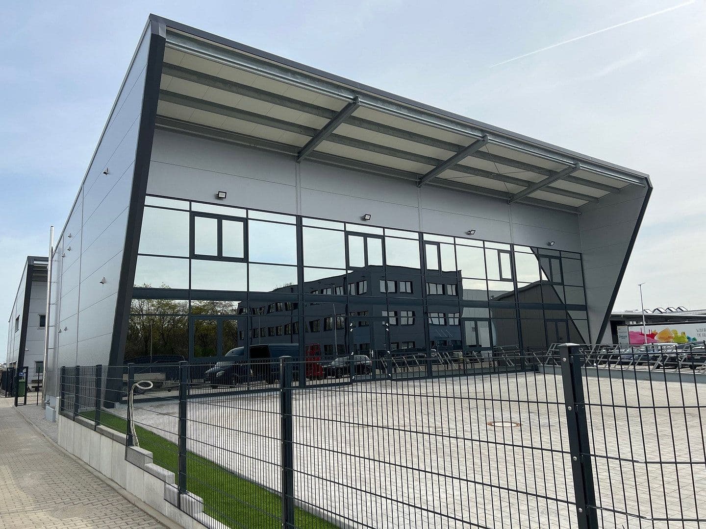 office for sale, 1,000 m², Großmehring, Bavaria office for sale, 1,000 m², Großmehring, Bavaria