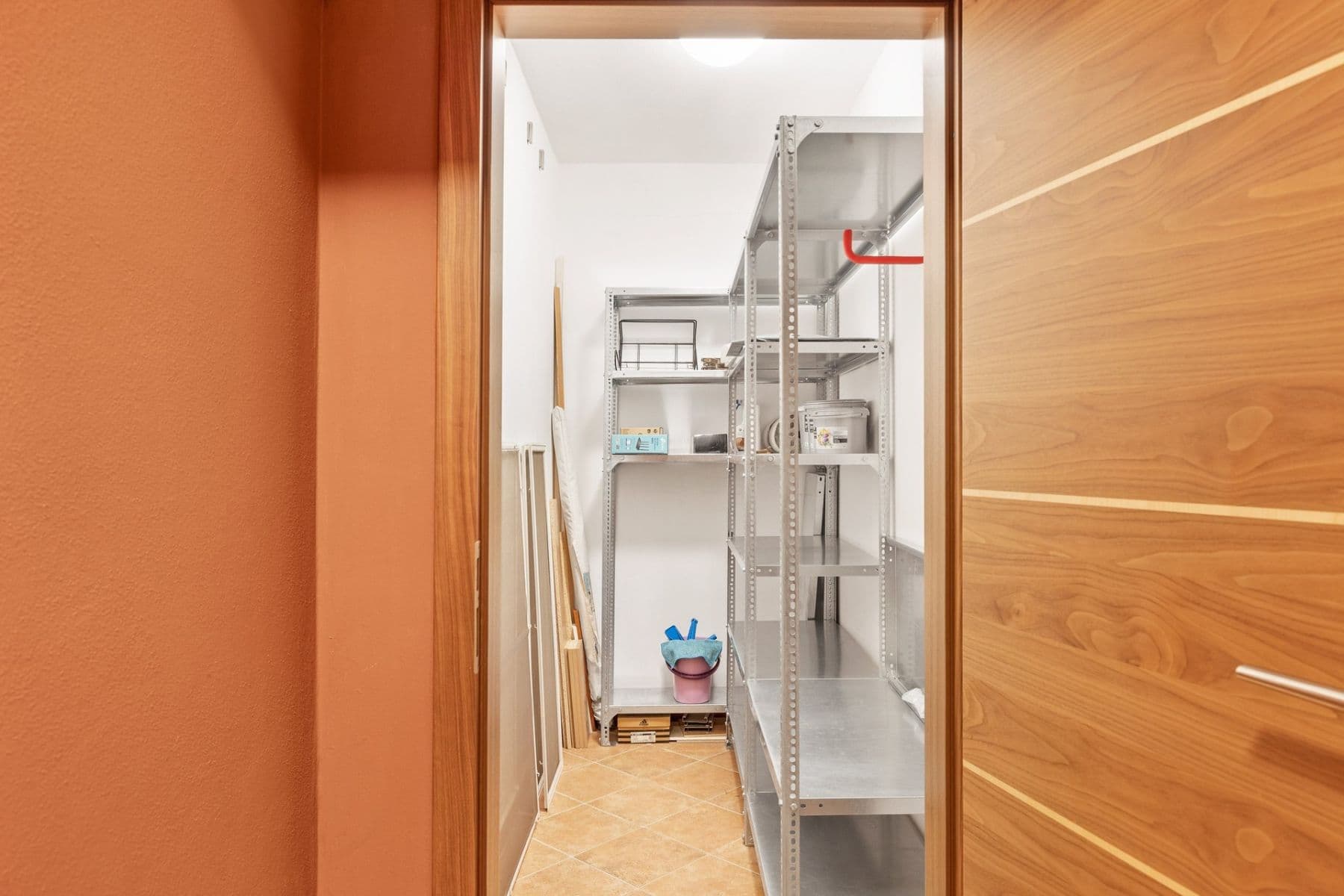 2 bedroom with open-plan kitchen flat to rent, 82 m², Českodubská, Prague, Prague 2 bedroom with open-plan kitchen flat to rent, 82 m², Českodubská, Prague, Prague