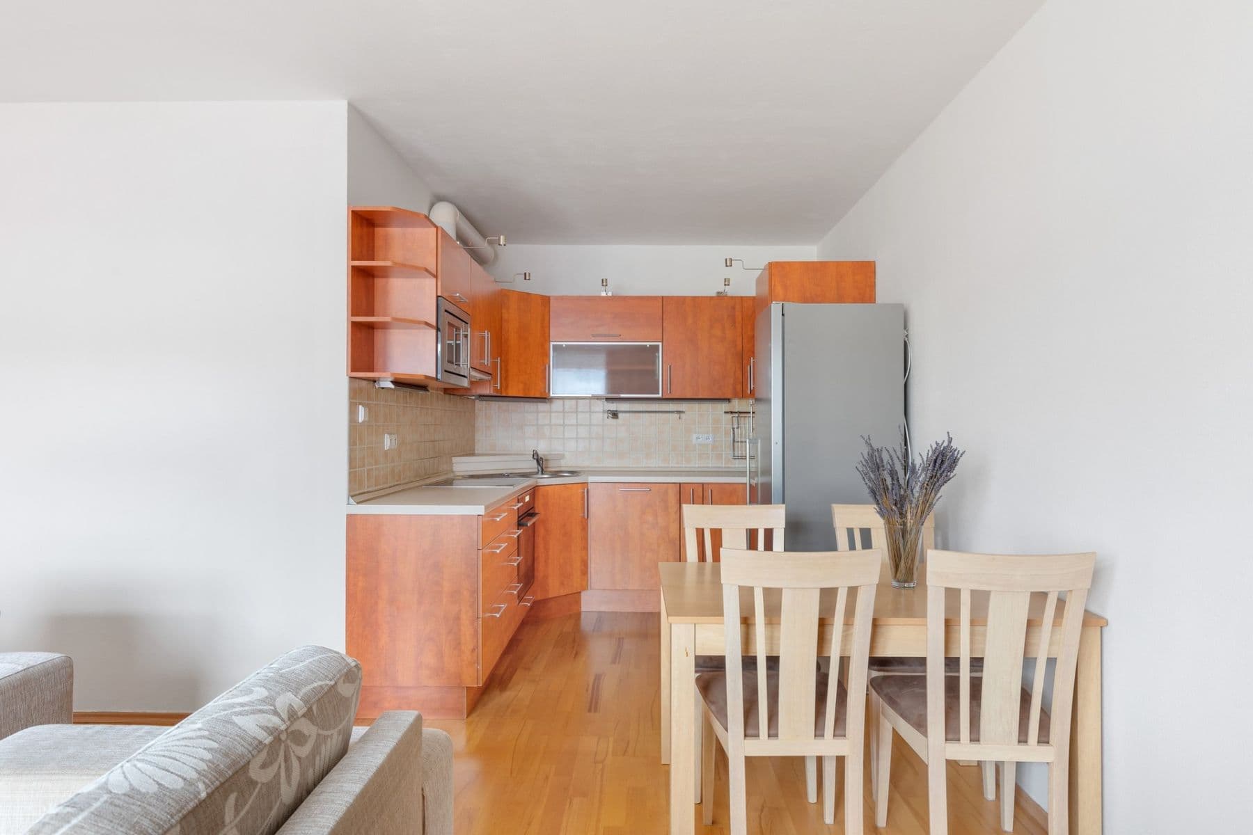 2 bedroom with open-plan kitchen flat to rent, 82 m², Českodubská, Prague, Prague 2 bedroom with open-plan kitchen flat to rent, 82 m², Českodubská, Prague, Prague