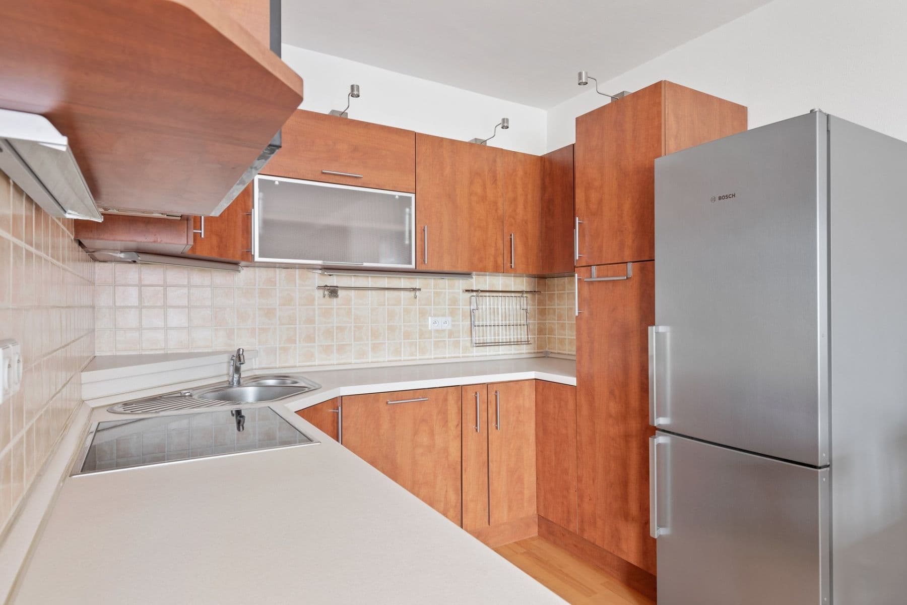 2 bedroom with open-plan kitchen flat to rent, 82 m², Českodubská, Prague, Prague 2 bedroom with open-plan kitchen flat to rent, 82 m², Českodubská, Prague, Prague