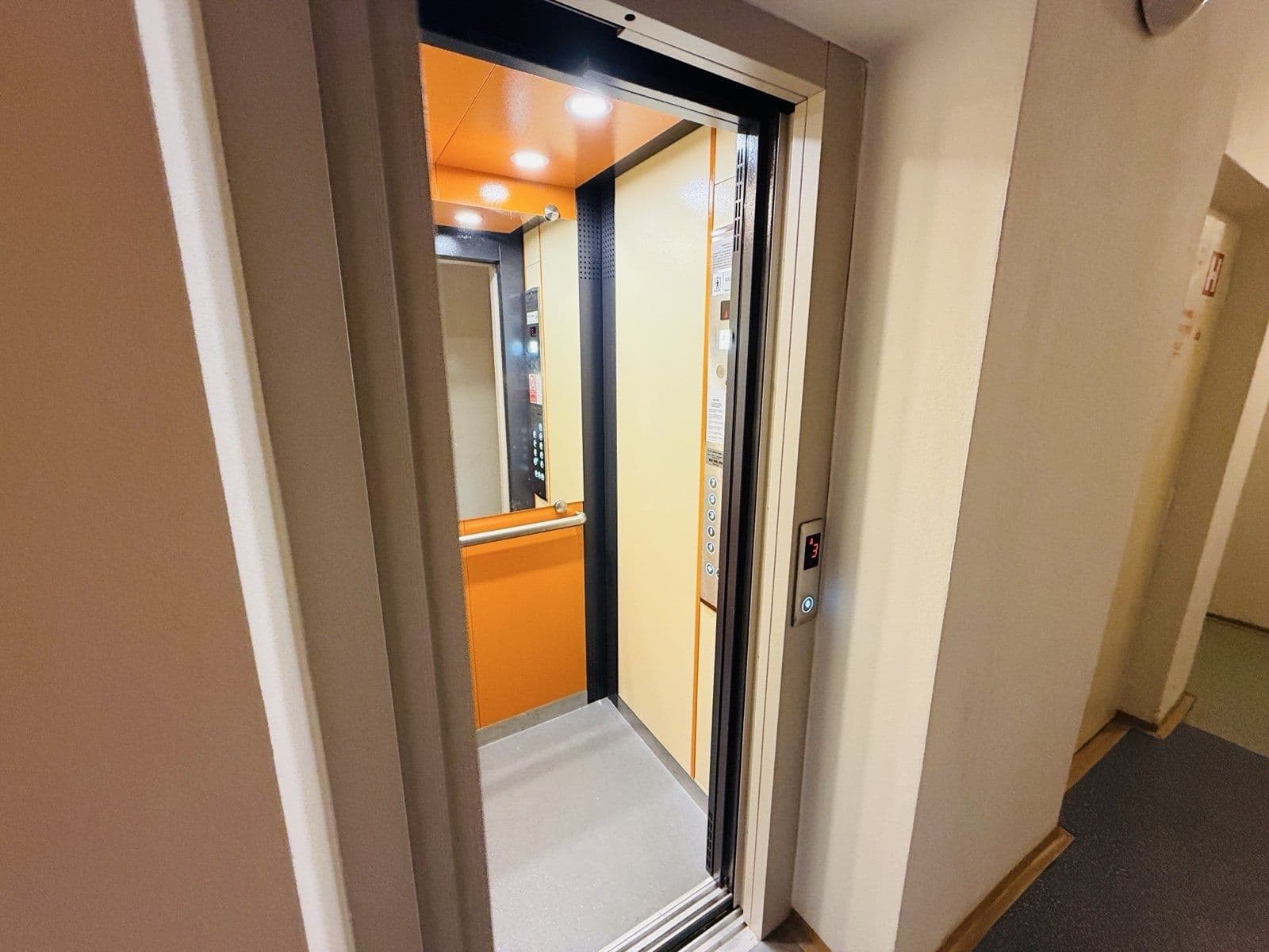 3 bedroom flat to rent, 68 m², Dlouhá třída, Havířov, Moravskoslezský Region 3 bedroom flat to rent, 68 m², Dlouhá třída, Havířov, Moravskoslezský Region