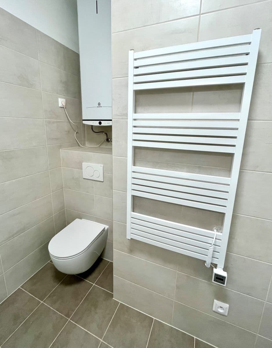 1 bedroom flat to rent, 35 m², Černokostelecká, Prague, Prague 1 bedroom flat to rent, 35 m², Černokostelecká, Prague, Prague