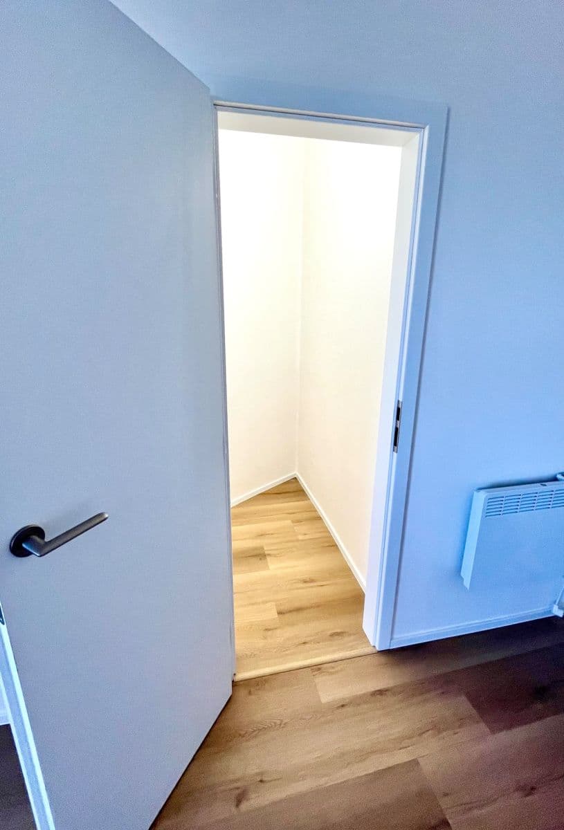 1 bedroom flat to rent, 35 m², Černokostelecká, Prague, Prague 1 bedroom flat to rent, 35 m², Černokostelecká, Prague, Prague