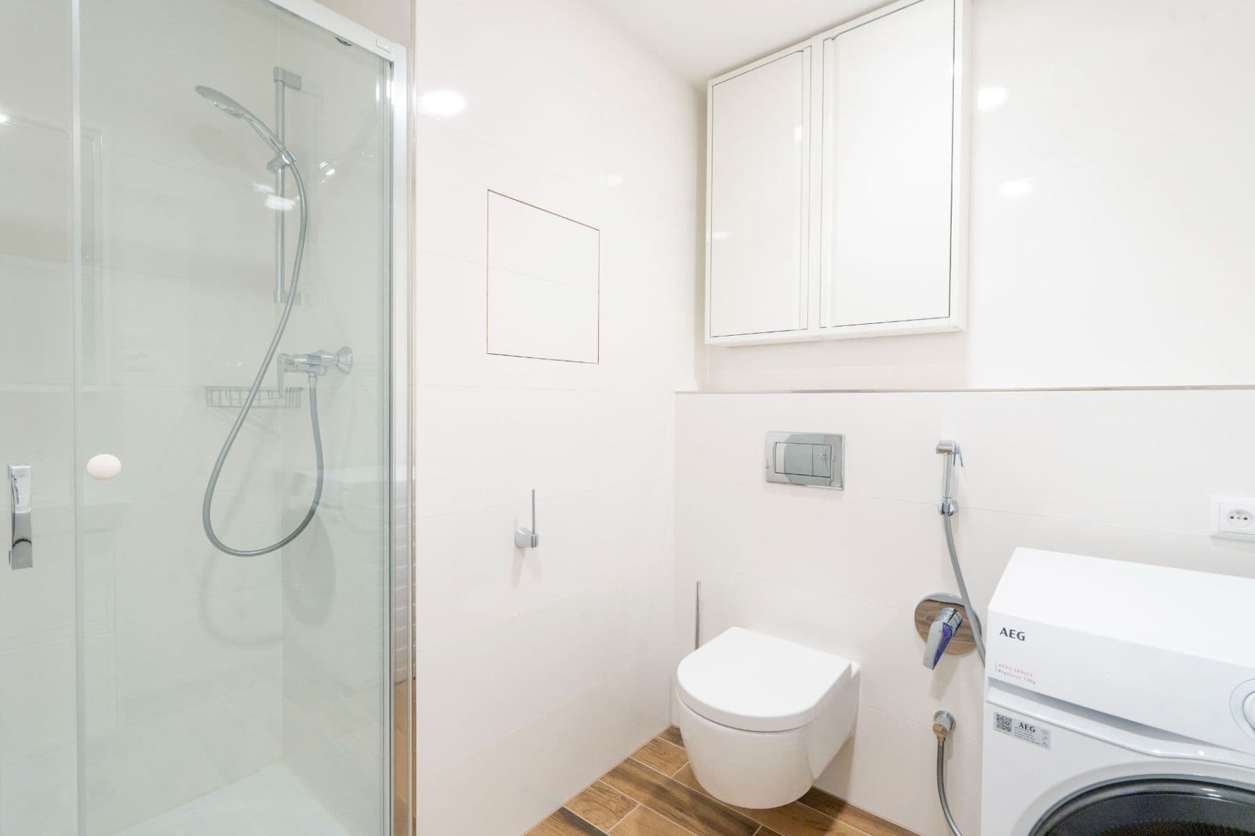 Studio flat to rent, 37 m², Gerstelova, Prague, Prague Studio flat to rent, 37 m², Gerstelova, Prague, Prague