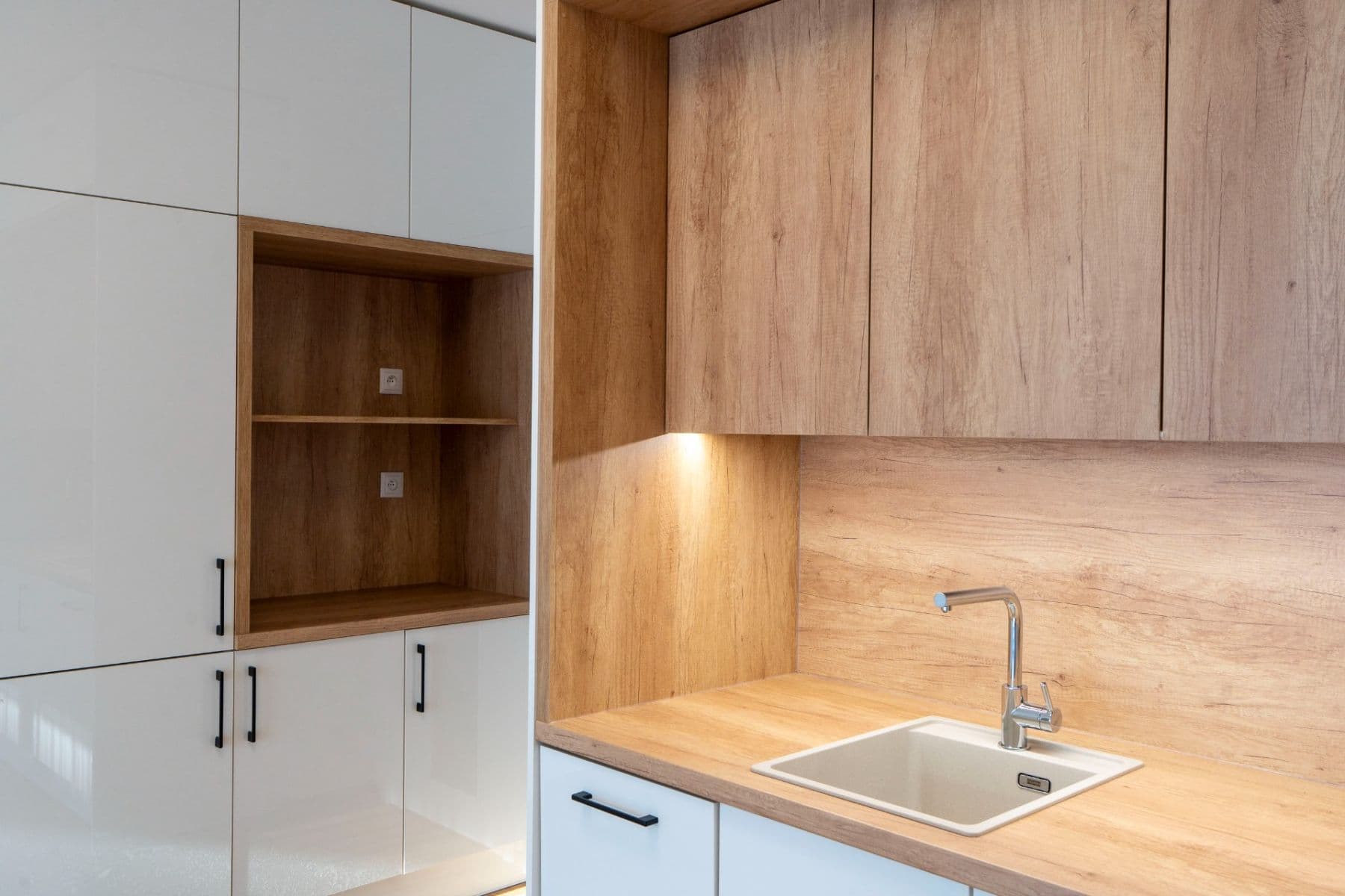 Studio flat to rent, 37 m², Gerstelova, Prague, Prague Studio flat to rent, 37 m², Gerstelova, Prague, Prague