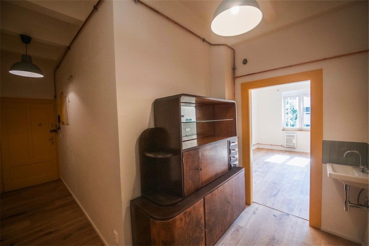 1 bedroom with open-plan kitchen flat to rent, 57 m², Zákostelní, Prague, Prague 1 bedroom with open-plan kitchen flat to rent, 57 m², Zákostelní, Prague, Prague