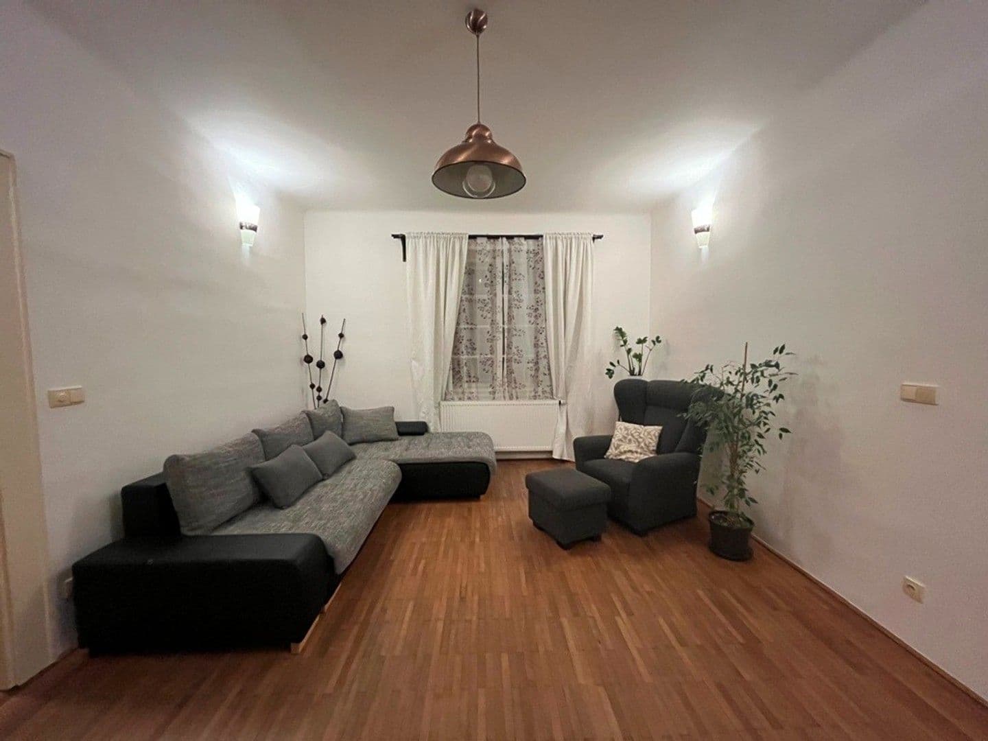 2 bedroom with open-plan kitchen flat to rent, 75 m², Mánesova, Hradec Králové, Královéhradecký Region 2 bedroom with open-plan kitchen flat to rent, 75 m², Mánesova, Hradec Králové, Královéhradecký Region