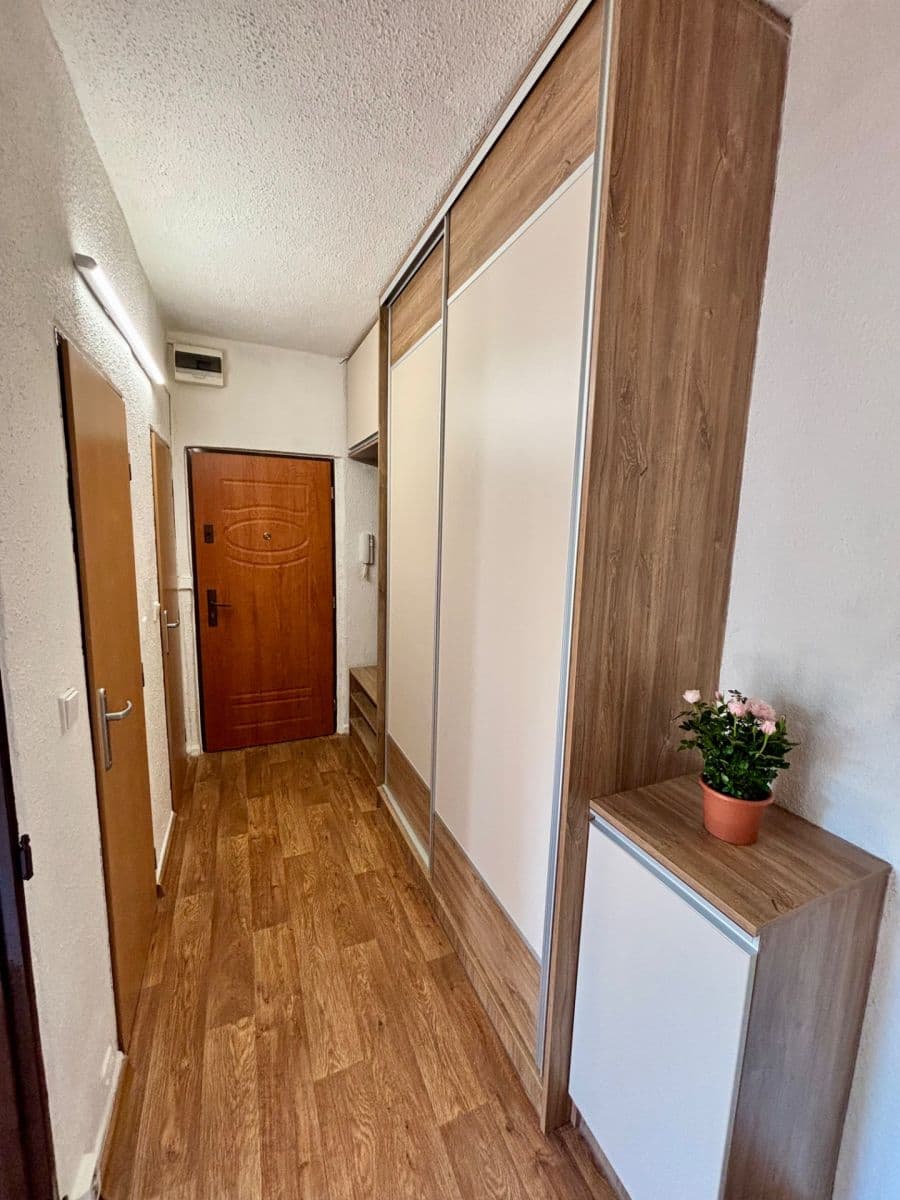 2 bedroom flat to rent, 56 m², Kašparova, Karviná, Moravskoslezský Region 2 bedroom flat to rent, 56 m², Kašparova, Karviná, Moravskoslezský Region