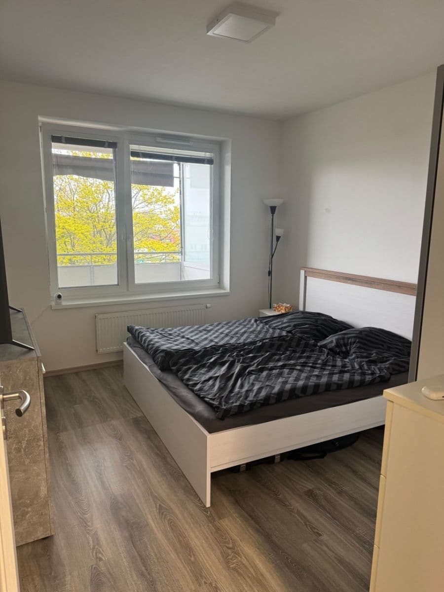 1 bedroom with open-plan kitchen flat to rent, 67 m², Tovární, Olomouc, Olomoucký Region 1 bedroom with open-plan kitchen flat to rent, 67 m², Tovární, Olomouc, Olomoucký Region